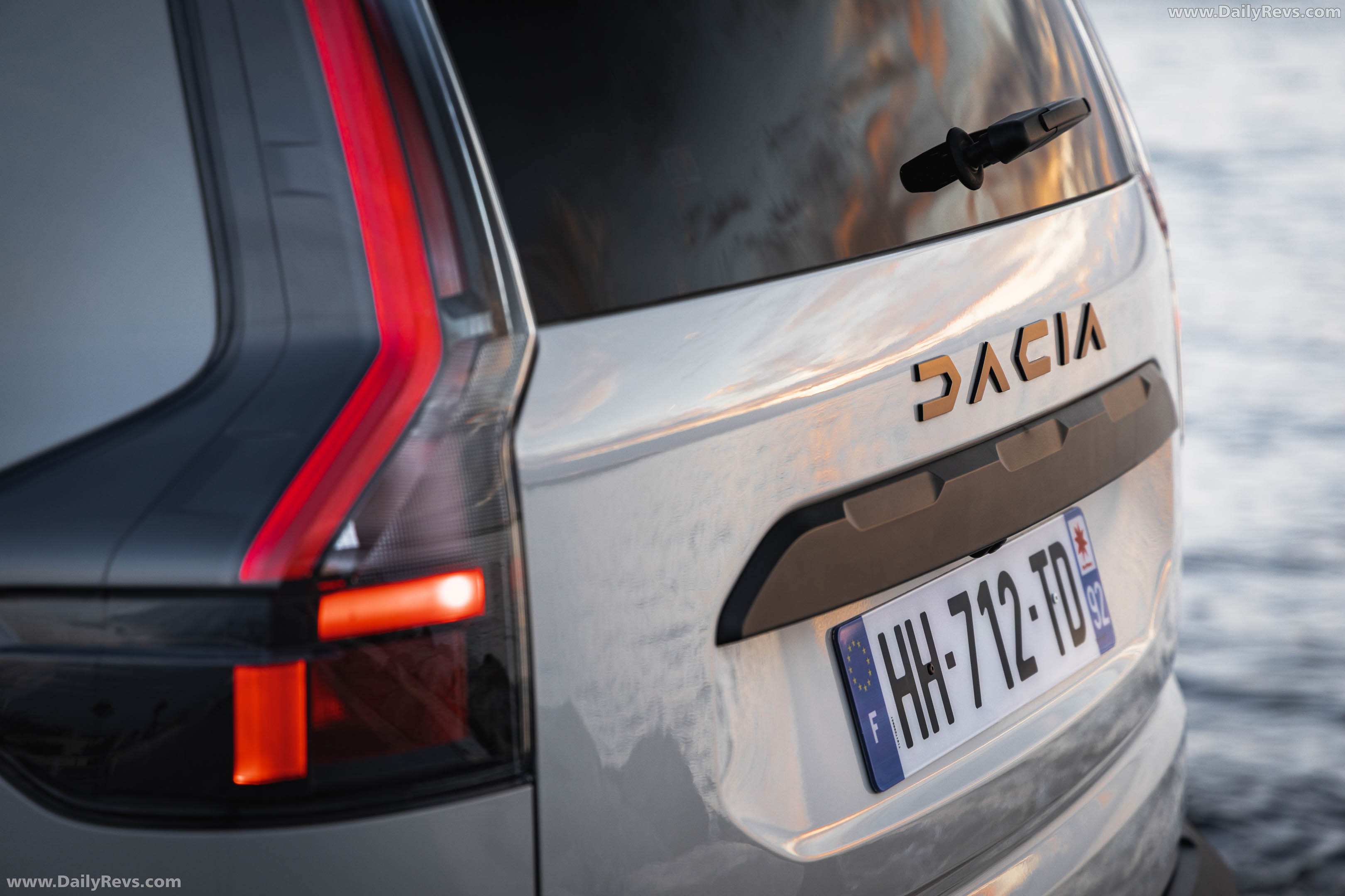 2026 Dacia Jogger Hybrid 155 Extreme Exterior