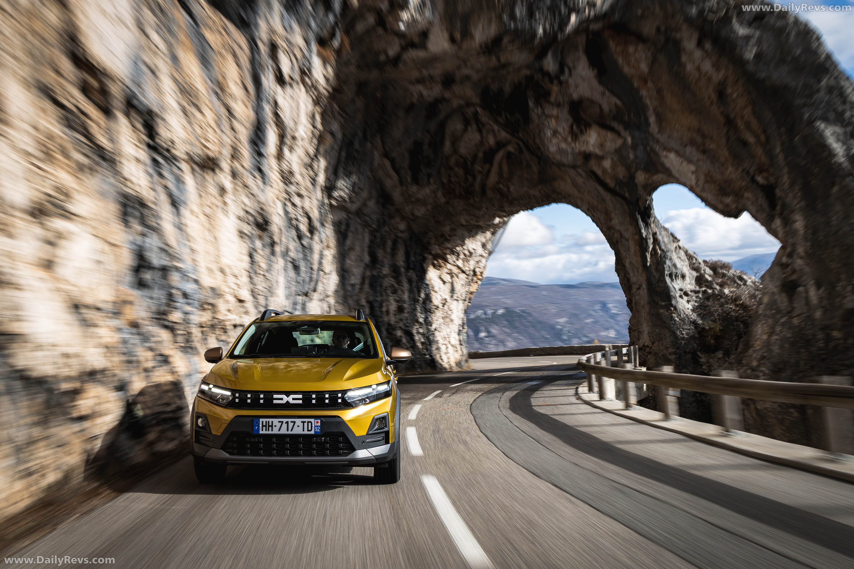 2026 Dacia Sandero Stepway III Eco G120 Extreme Front View