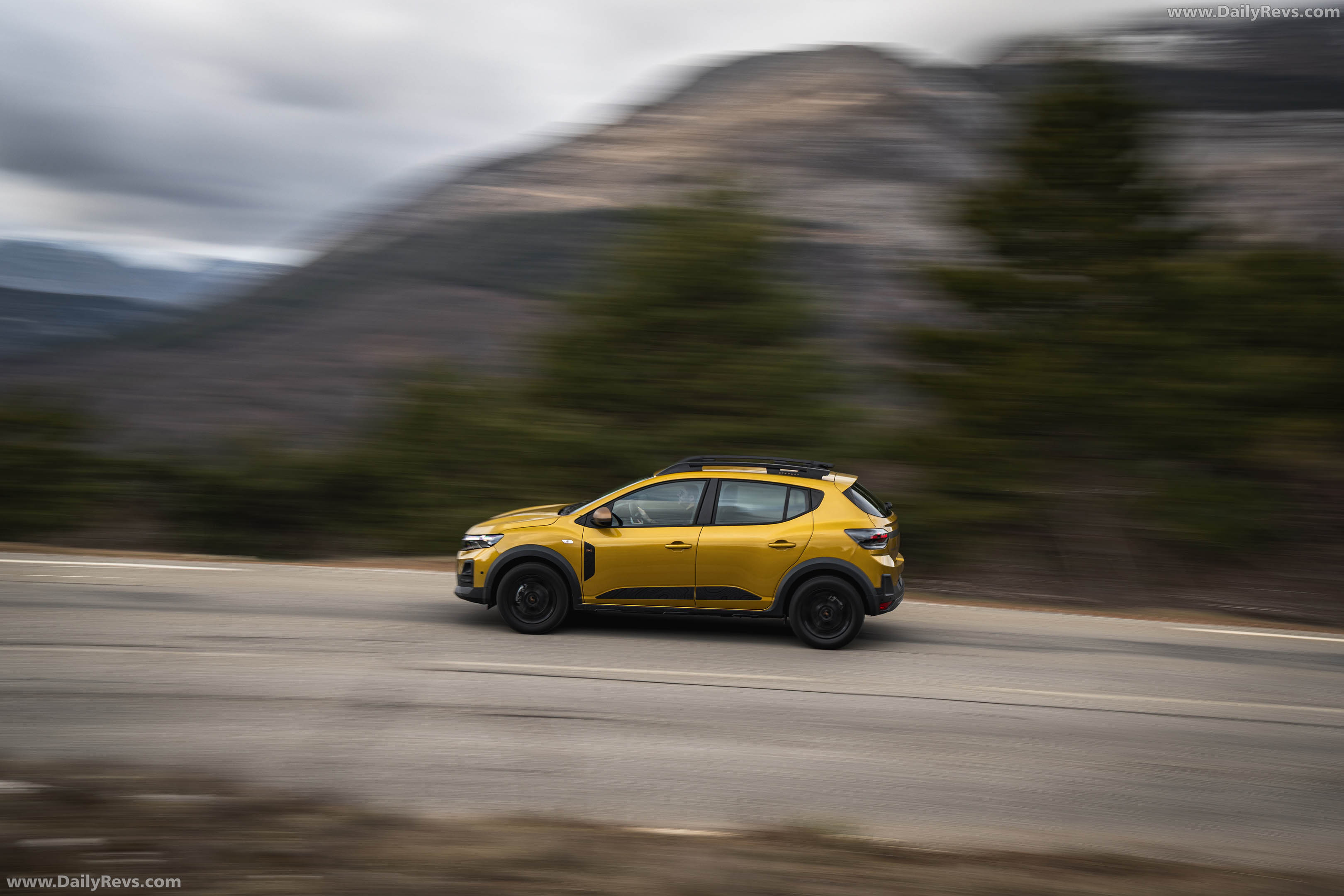 2026 Dacia Sandero Stepway III Eco G120 Extreme Side View