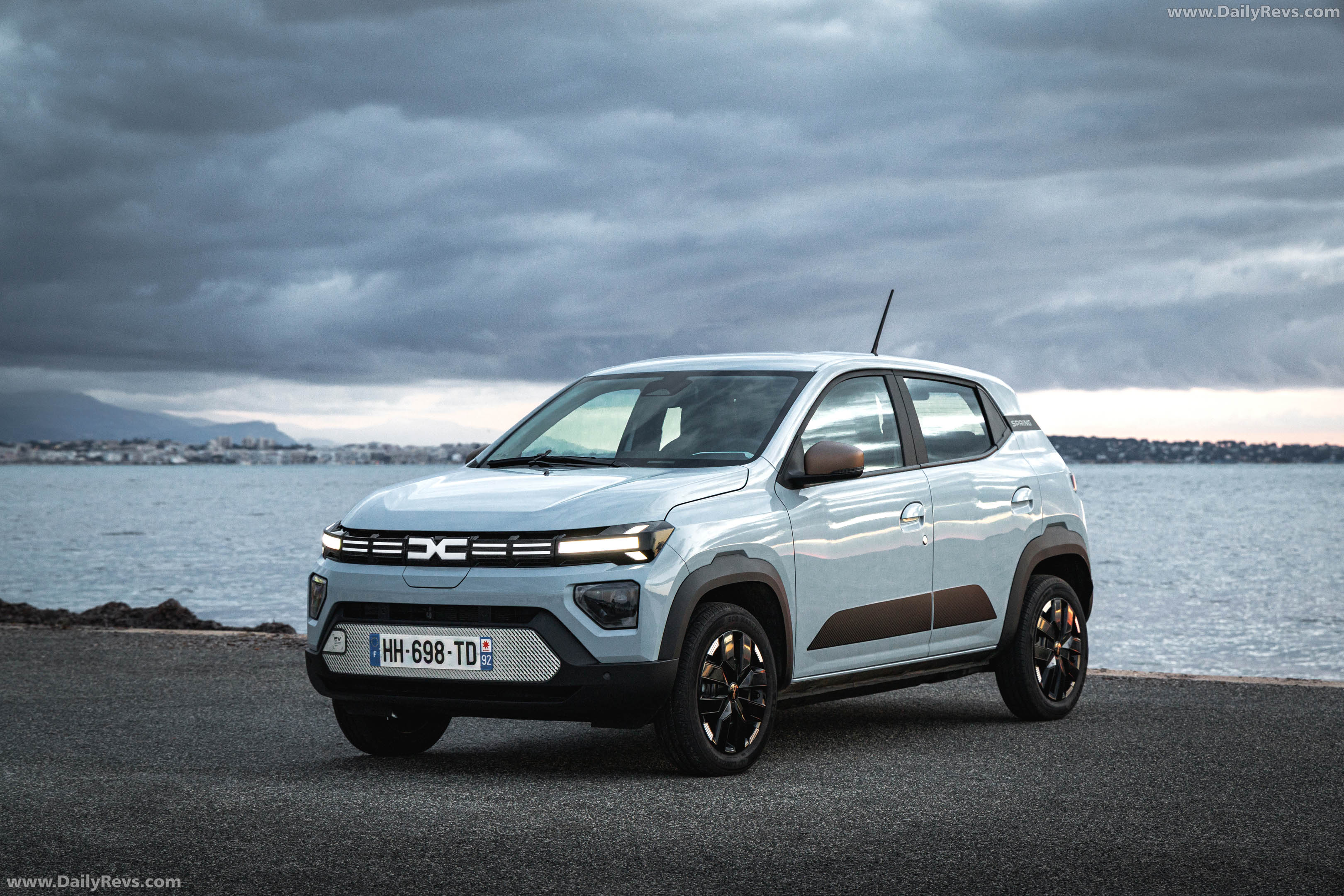 2026 2026 Dacia Spring Extreme Front View