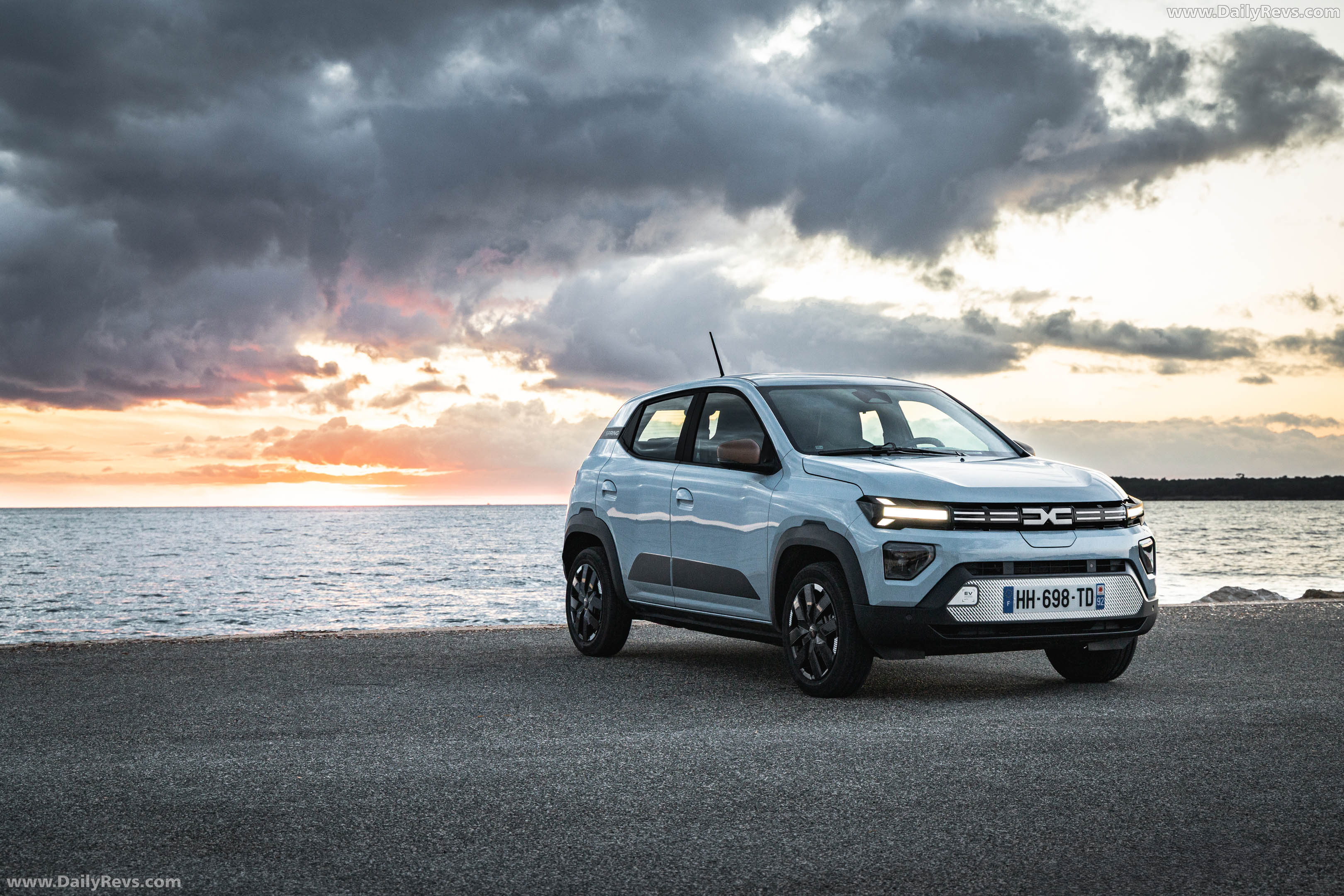 2026 2026 Dacia Spring Extreme Front View