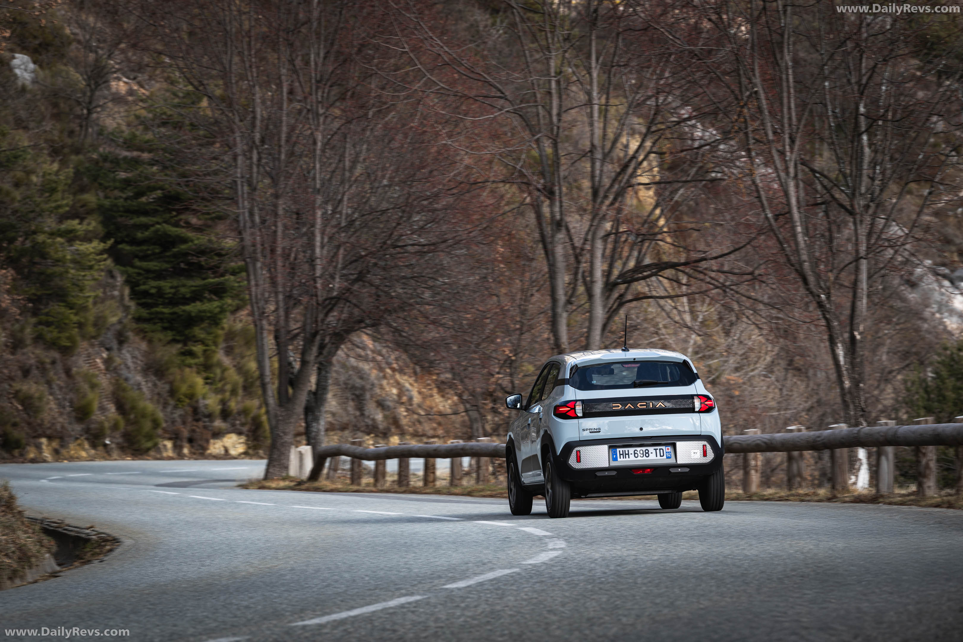 2026 2026 Dacia Spring Extreme Rear View