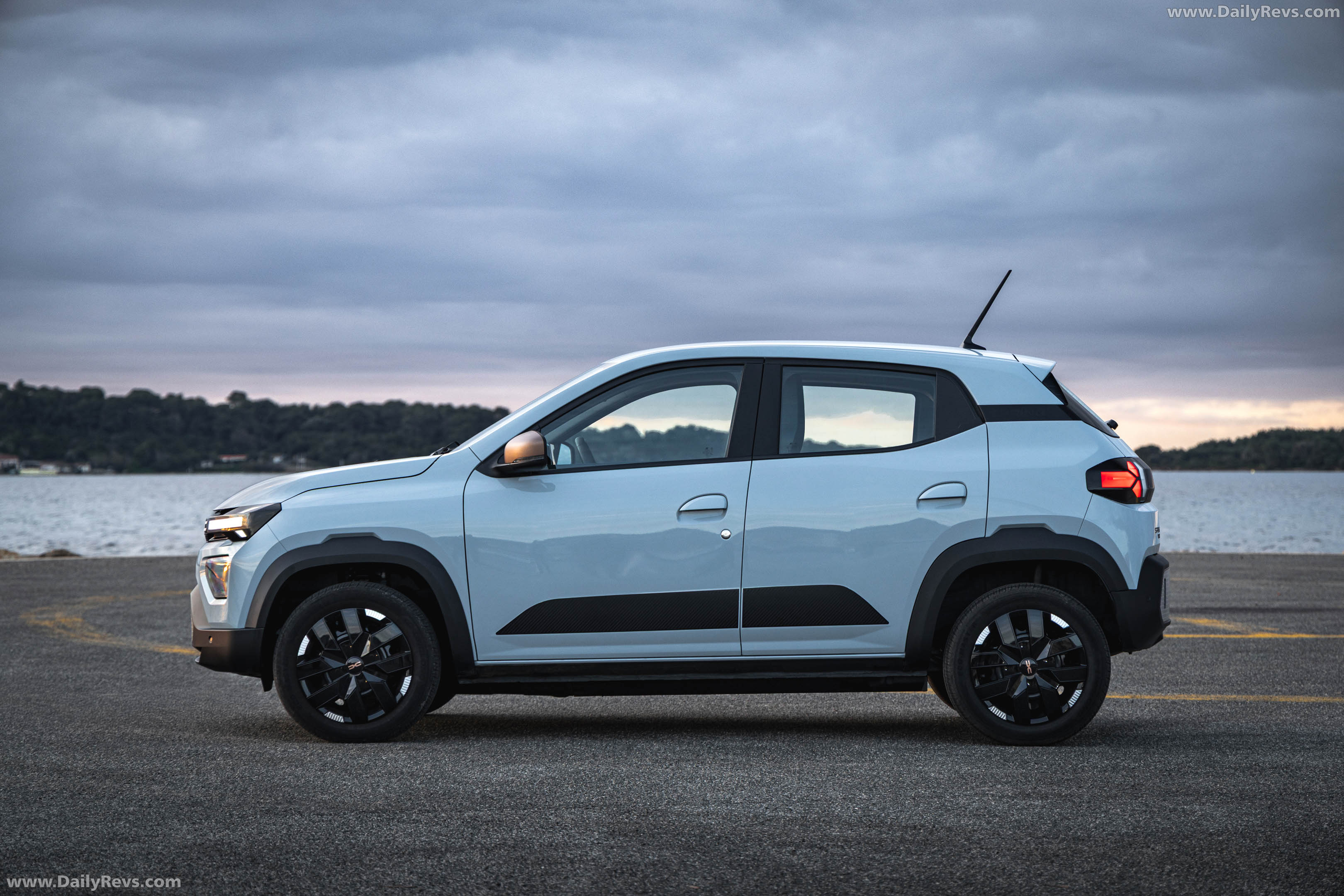 2026 2026 Dacia Spring Extreme Side View