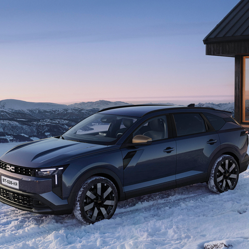 2027 Dacia Striker Hybrid 150 4x4 Front View