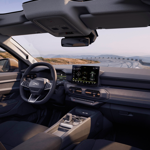 2027 Dacia Striker Hybrid 150 4x4 Interior