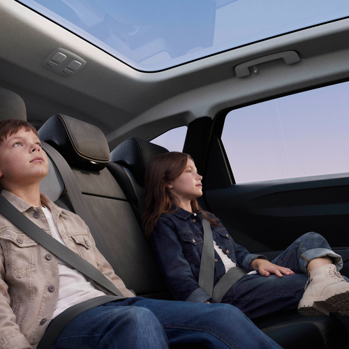 2027 Dacia Striker Hybrid 150 4x4 Interior