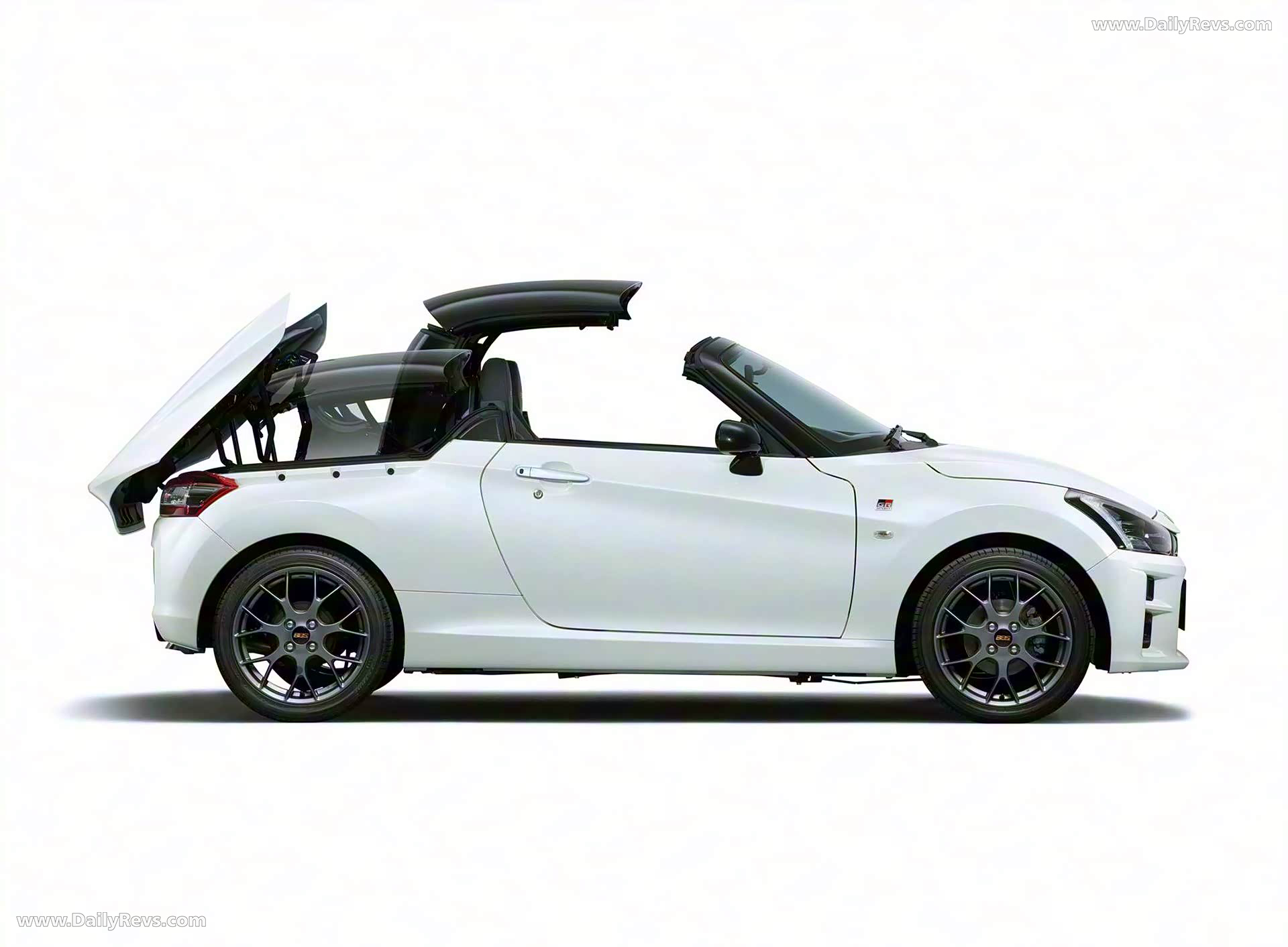 2019 Daihatsu Copen GR Sport Side View