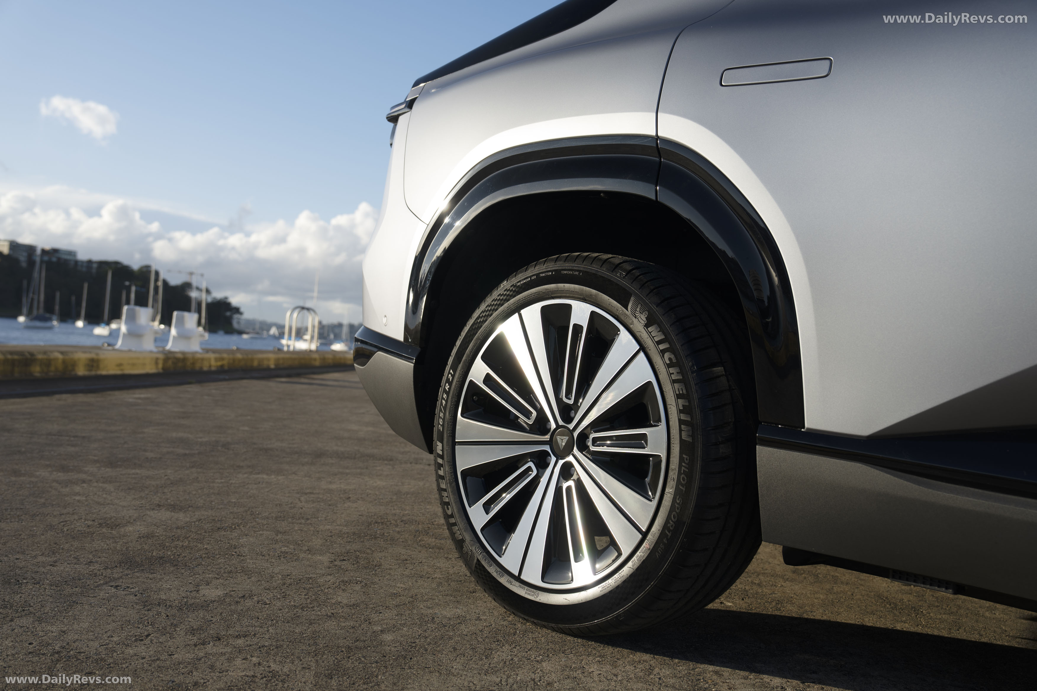 2026 Deepal E07 Exterior
