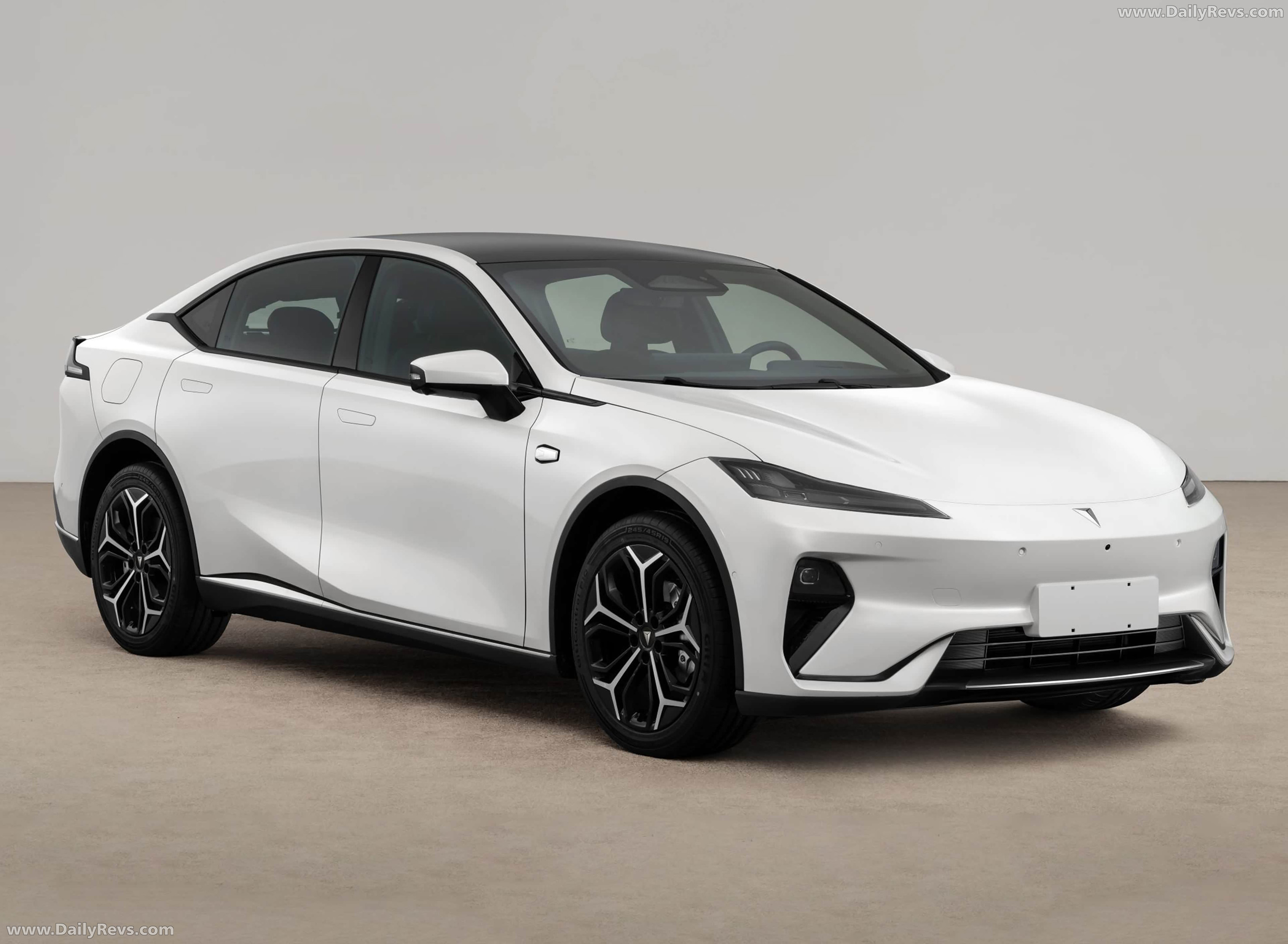2026 Deepal L07 Front View