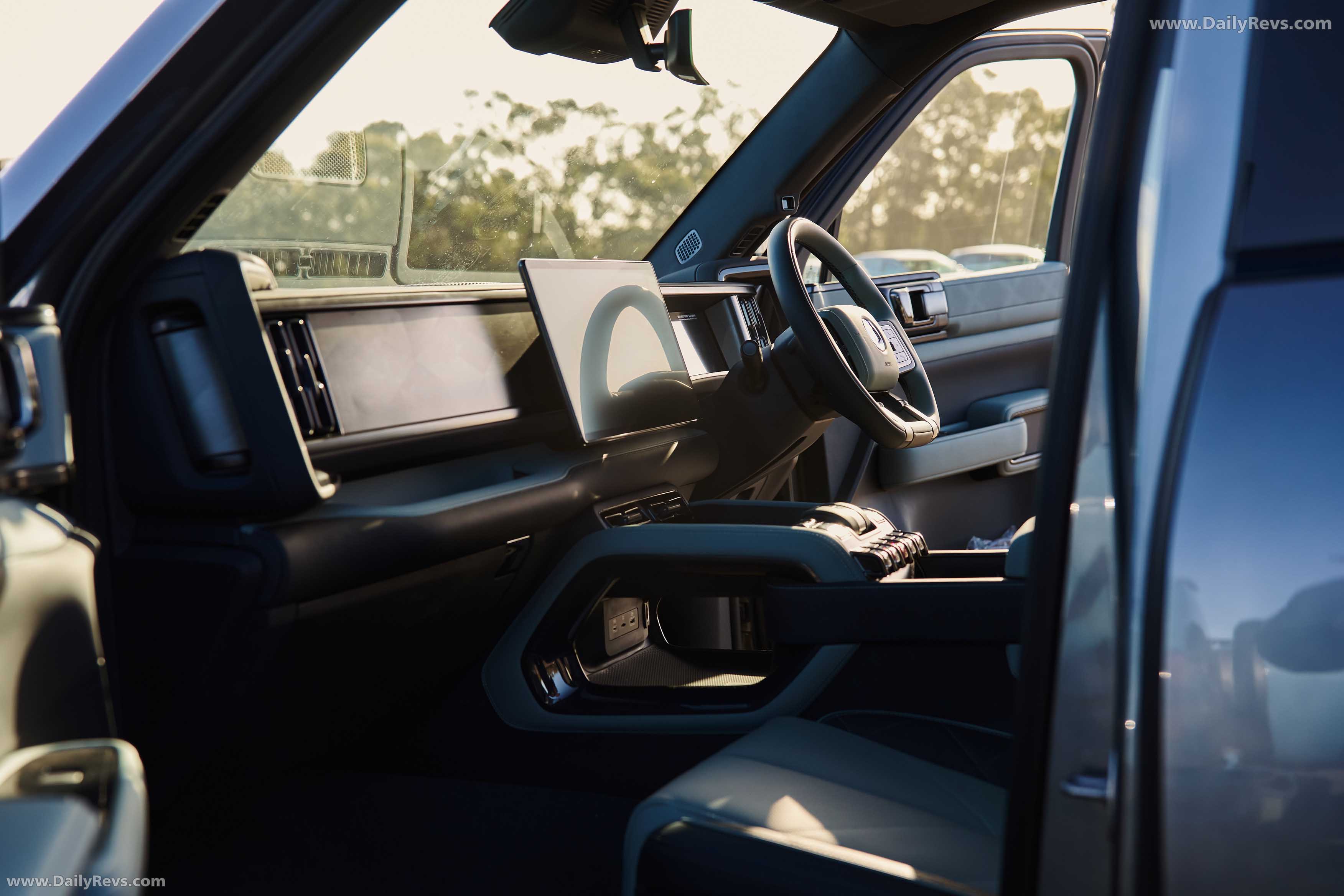 2026 Denza B8 Interior