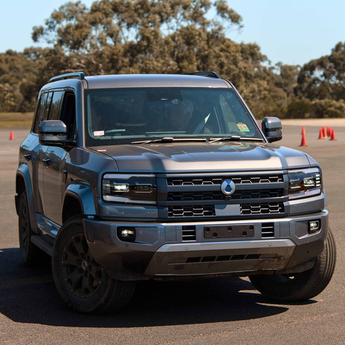 2026 Denza B5 Front View