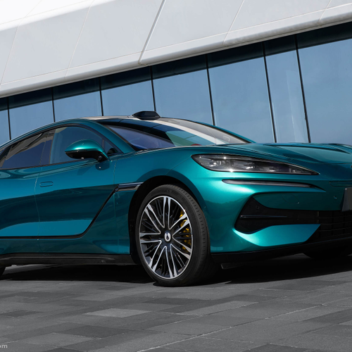 2025 Denza Z9GT Ultra Edition Fjord Green Side View