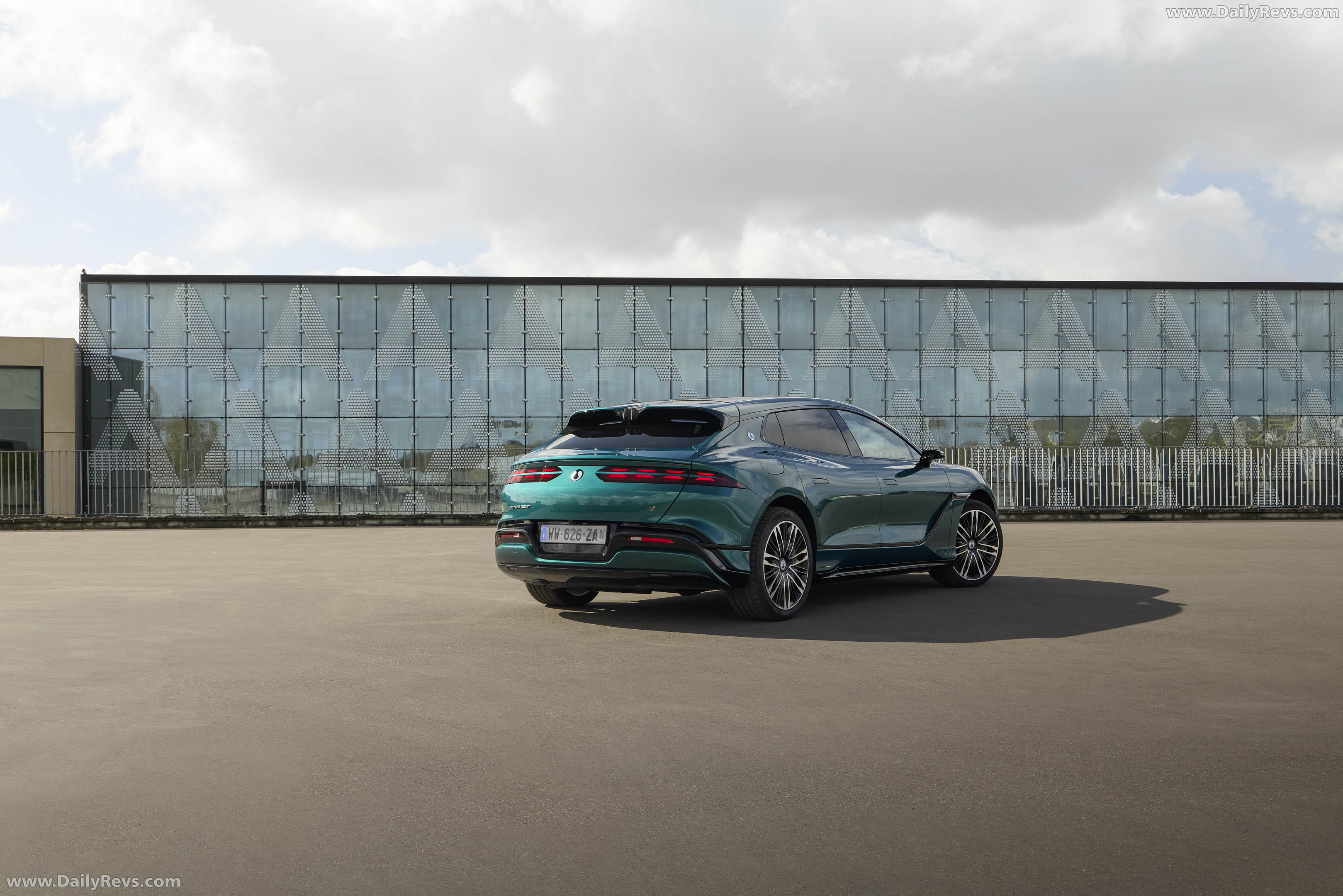2026 Denza Z9GT European Version Rear View