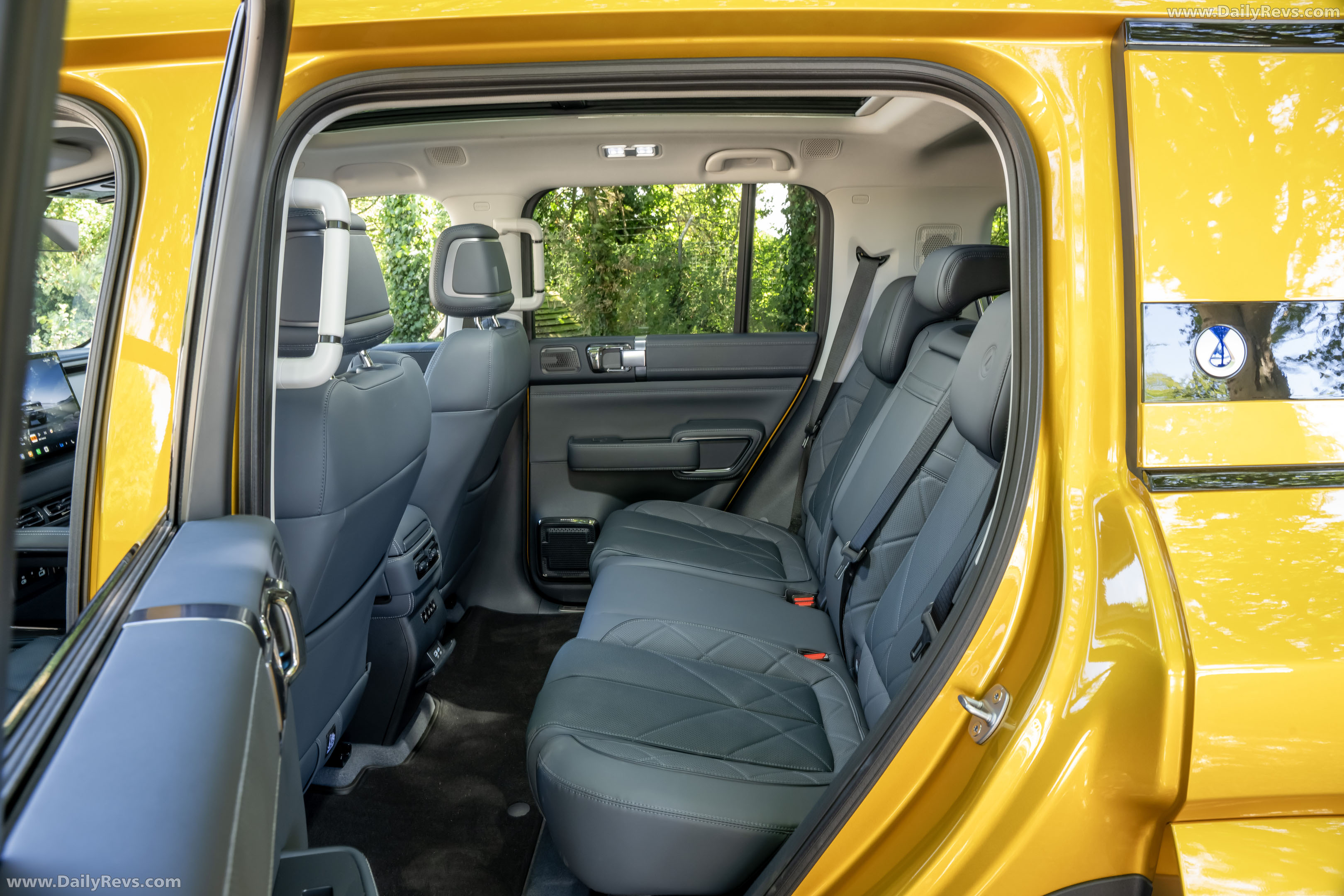 2027 Denza B5 UK Version Interior