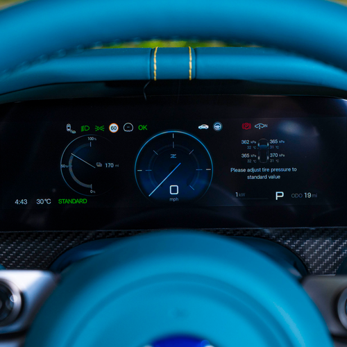 2027 Denza Z Spider Interior
