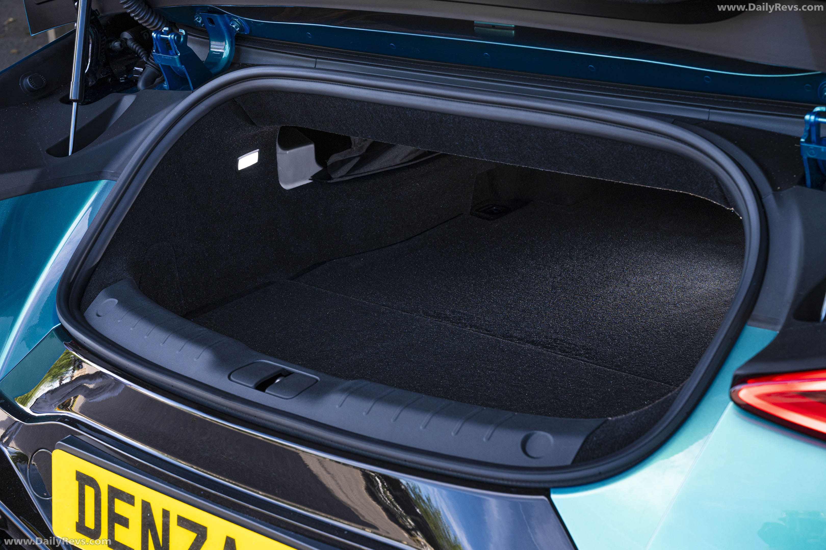 2027 Denza Z Spider Interior