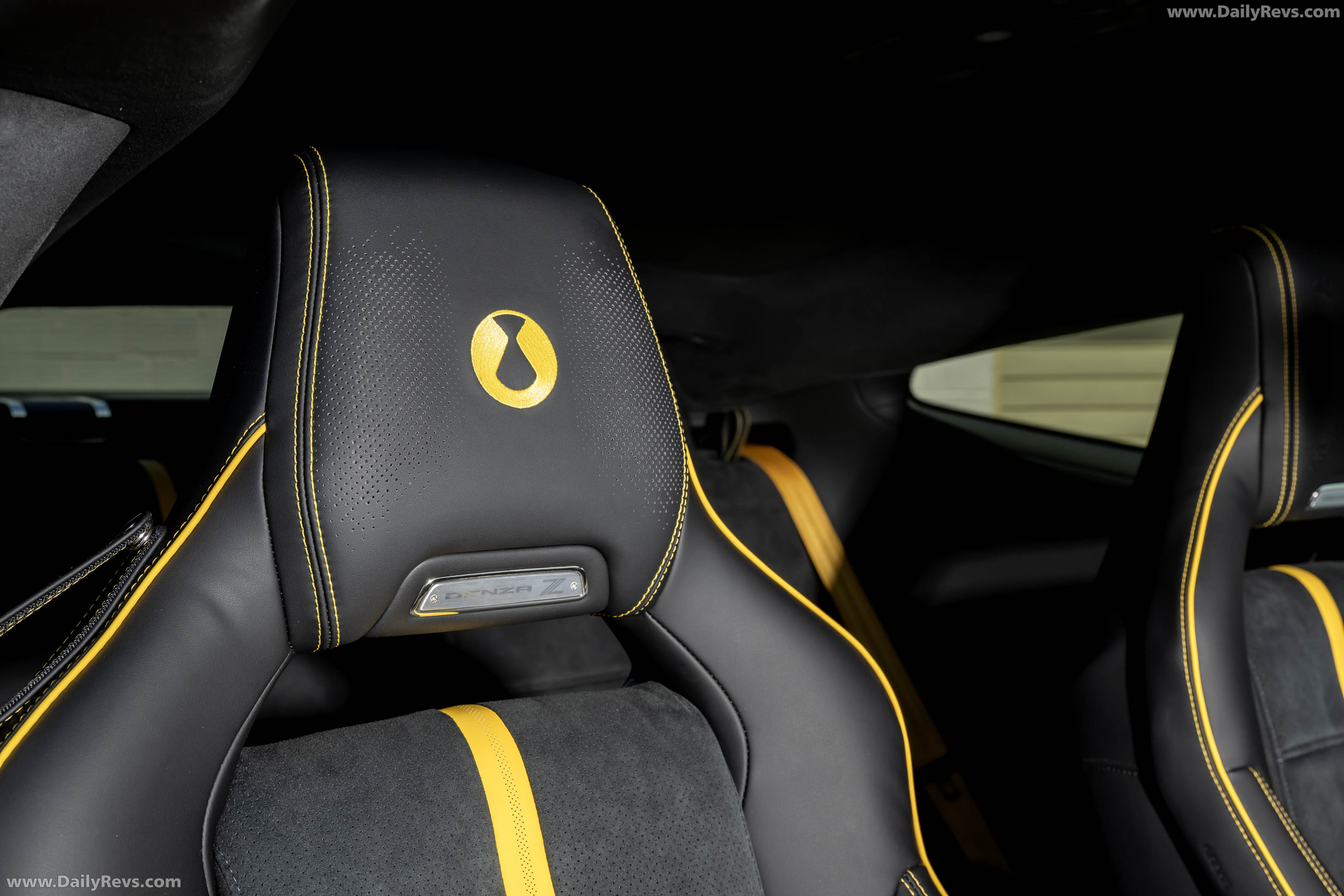 2027 Denza Z Coupe Silverstone Silver Interior