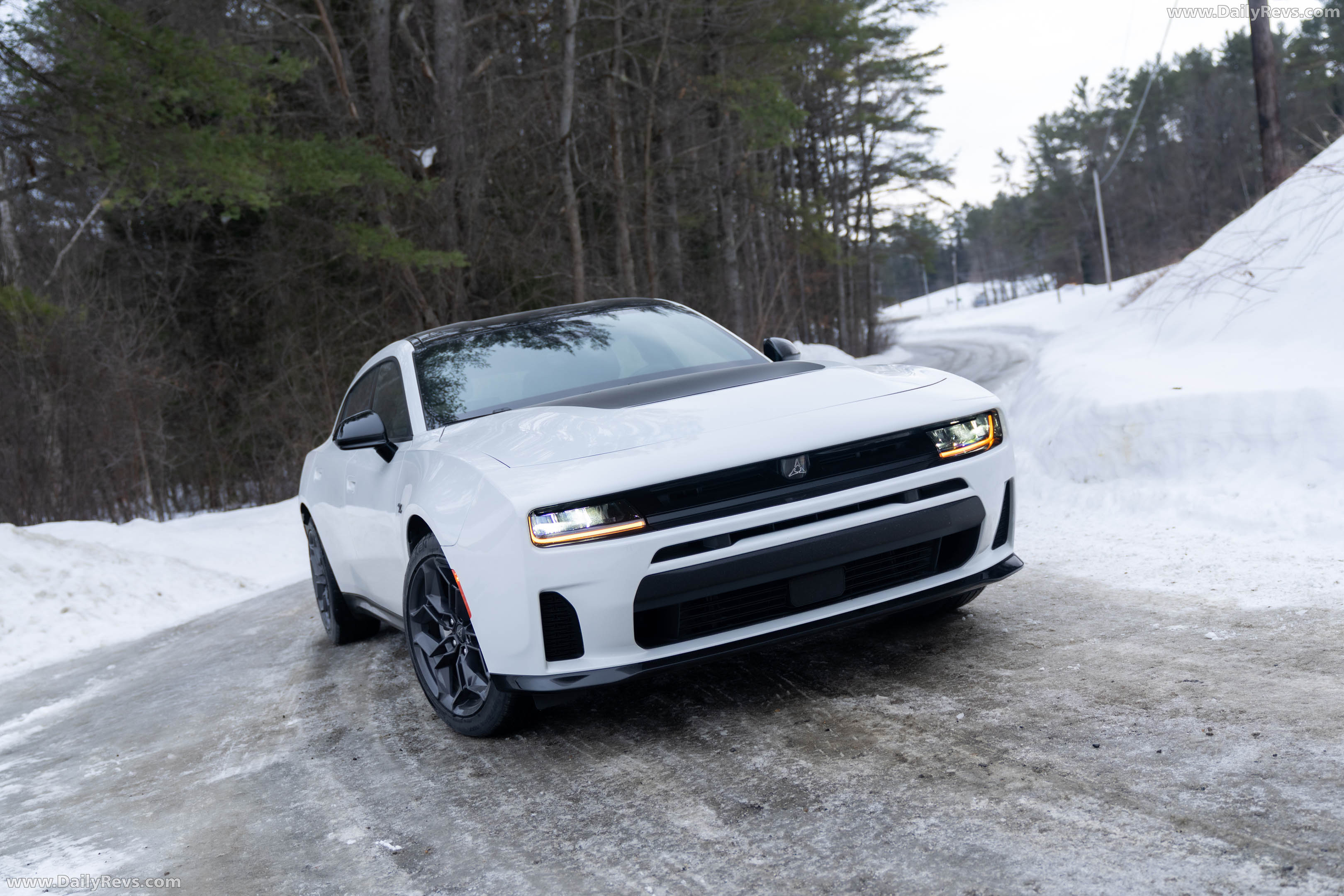 2026 Dodge Charger Sedan SIXPACK Front View