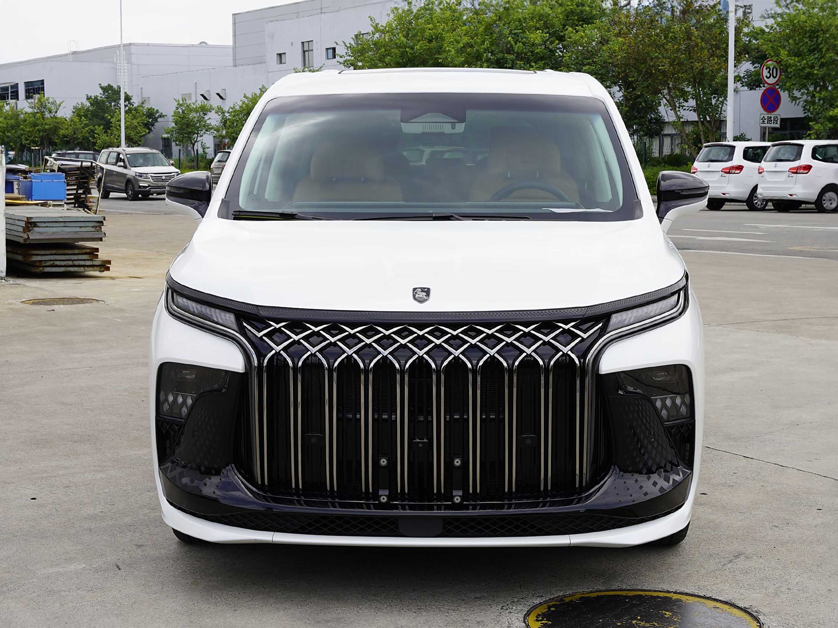 2024 Dongfeng Forthing V9 PHEV Stunning HD Photos Videos Specs 2024 Dongfeng Forthing V9 PHEV Stunning HD Photos Videos Specs
