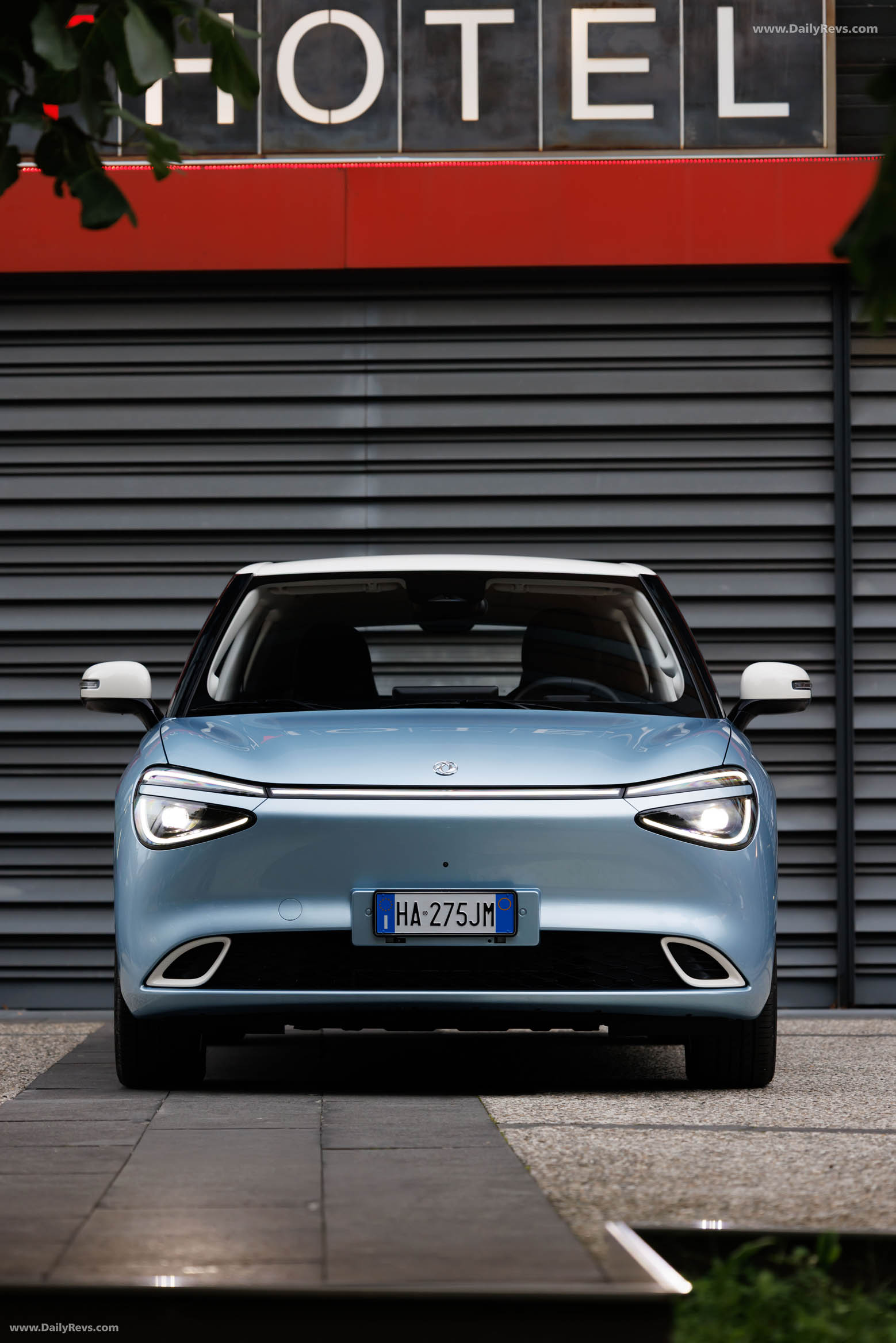 2026 Dongfeng Box Front View