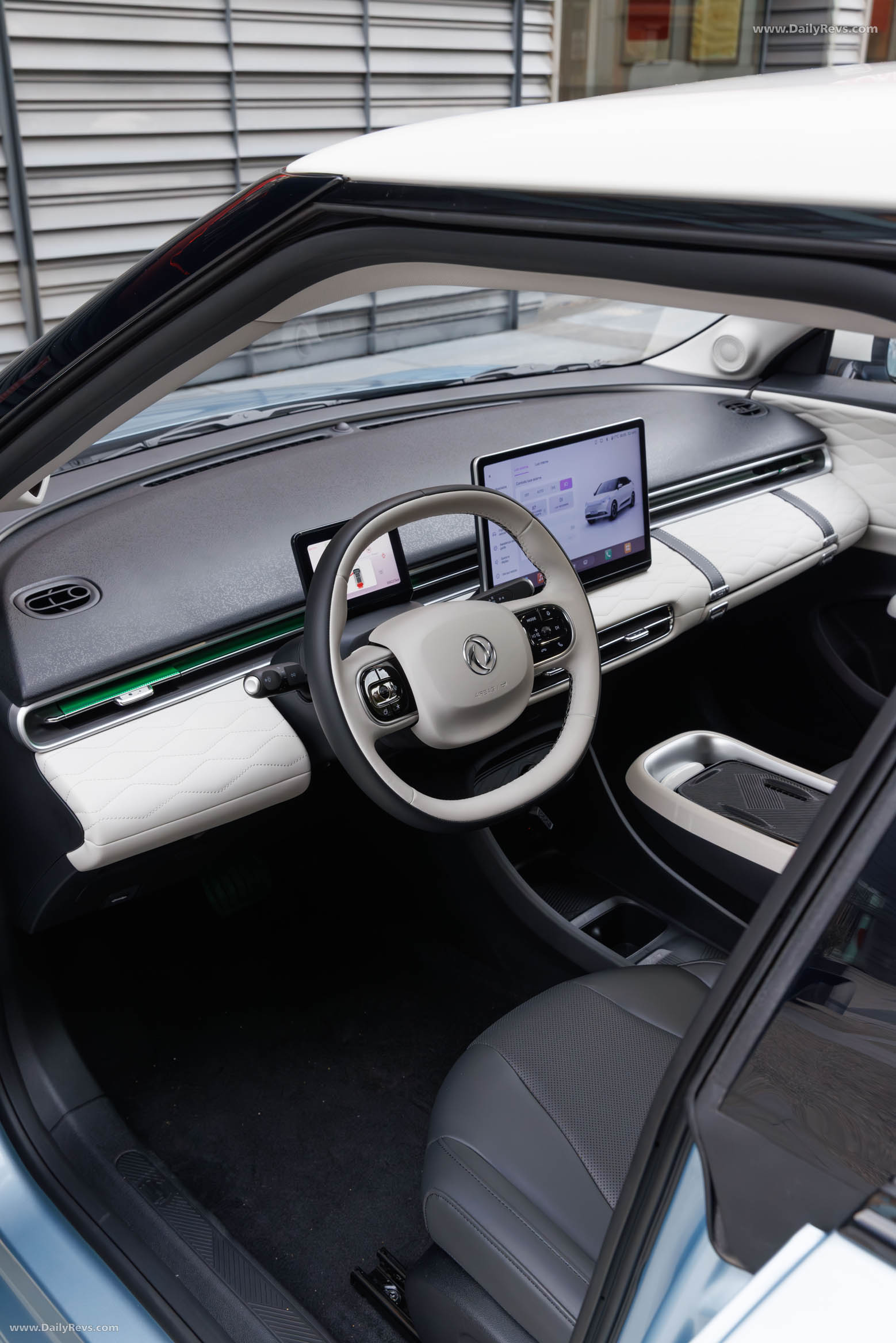 2026 Dongfeng Box Interior