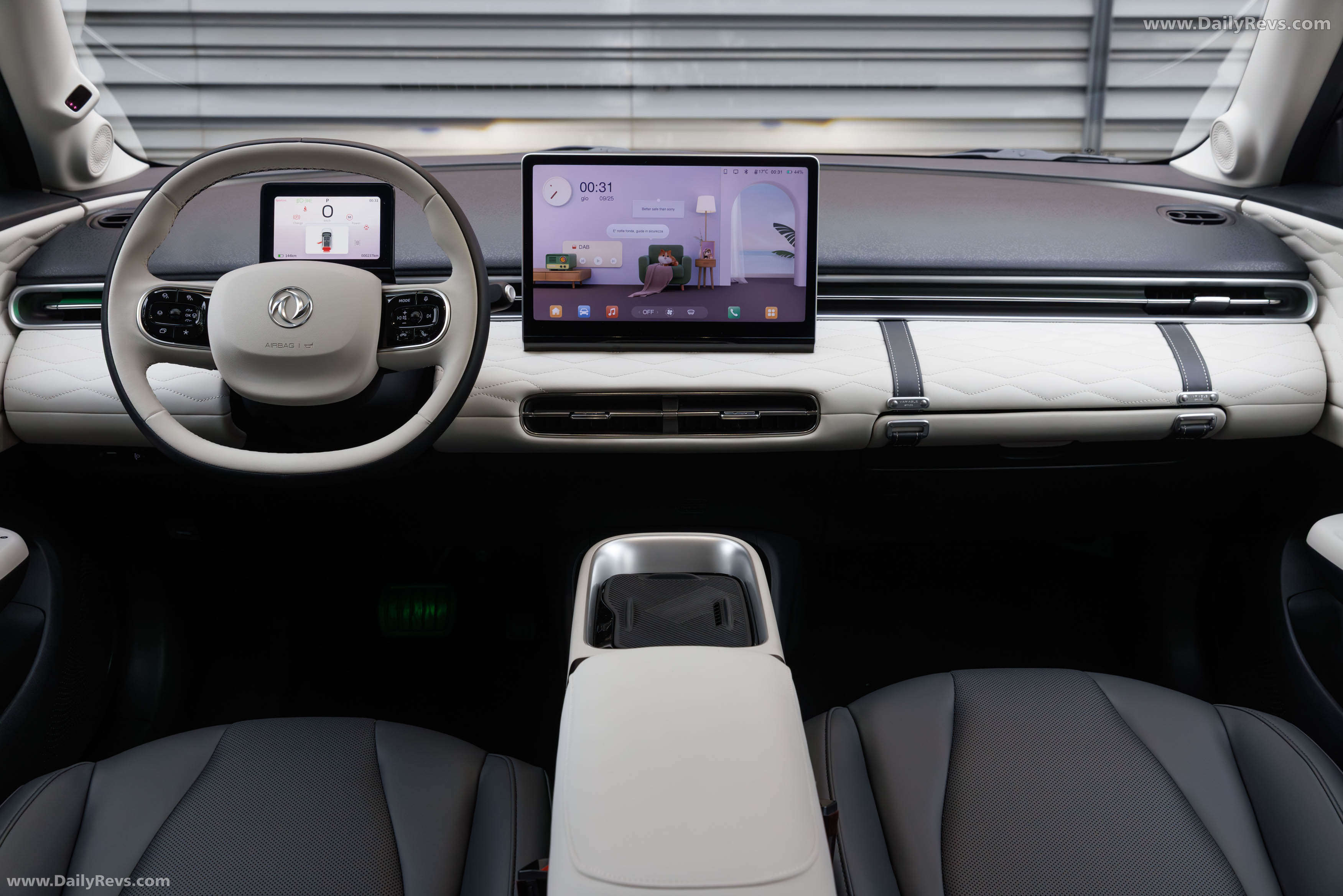 2026 Dongfeng Box Interior