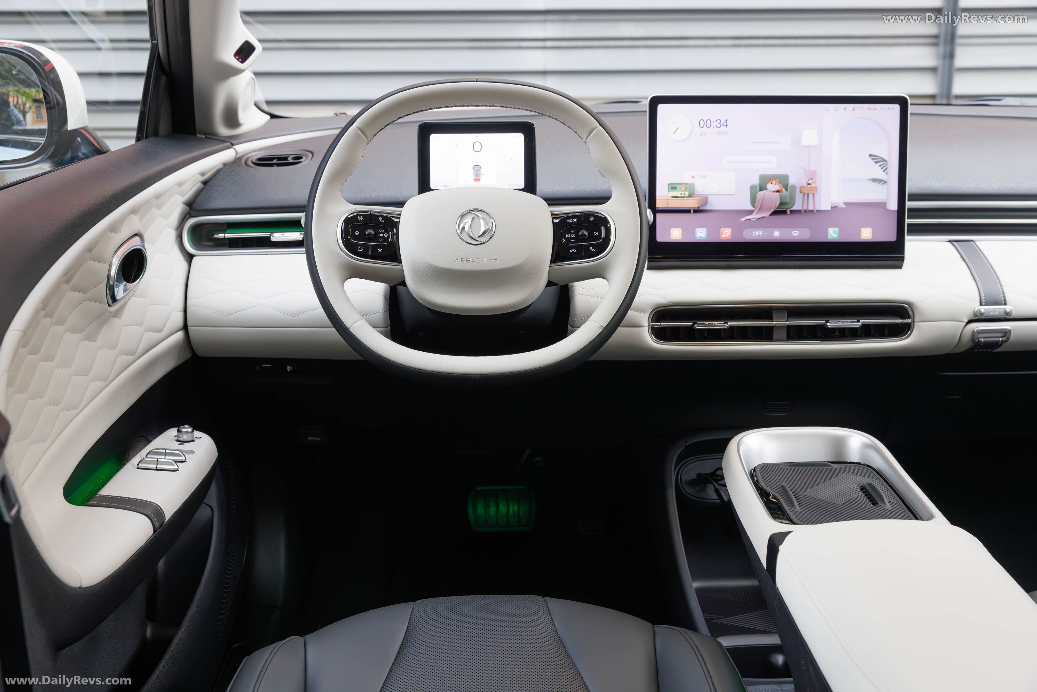 2026 Dongfeng Box Interior