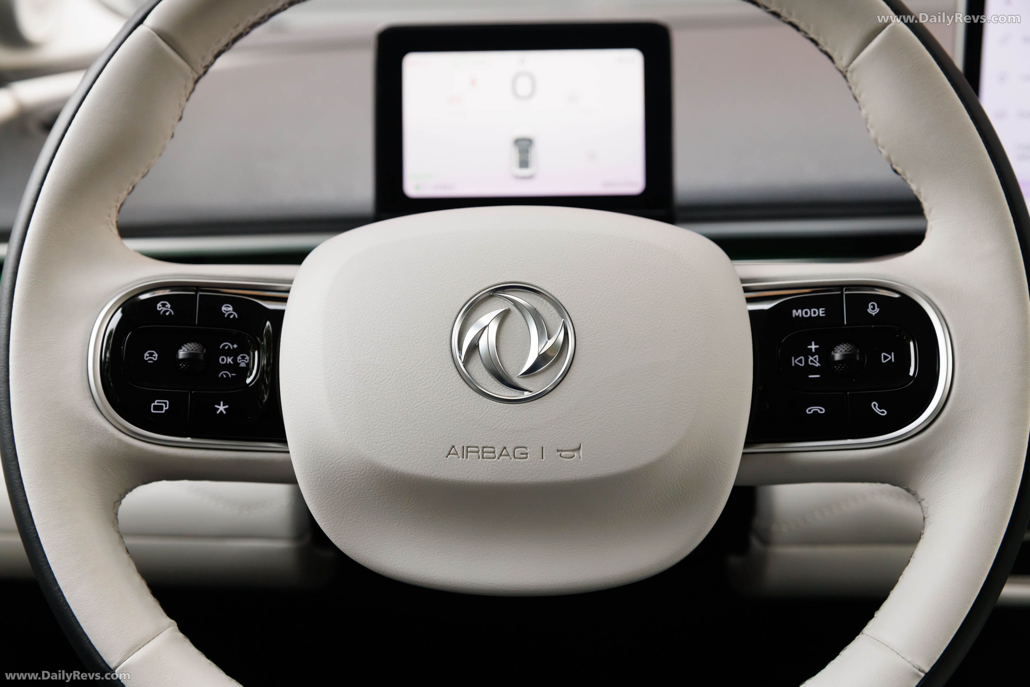 2026 Dongfeng Box Interior