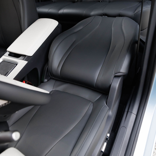 2026 Dongfeng Box Interior