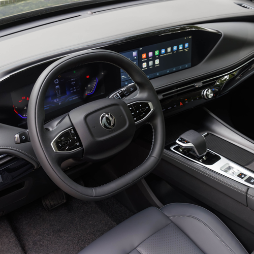 2026 Dongfeng Huge Interior