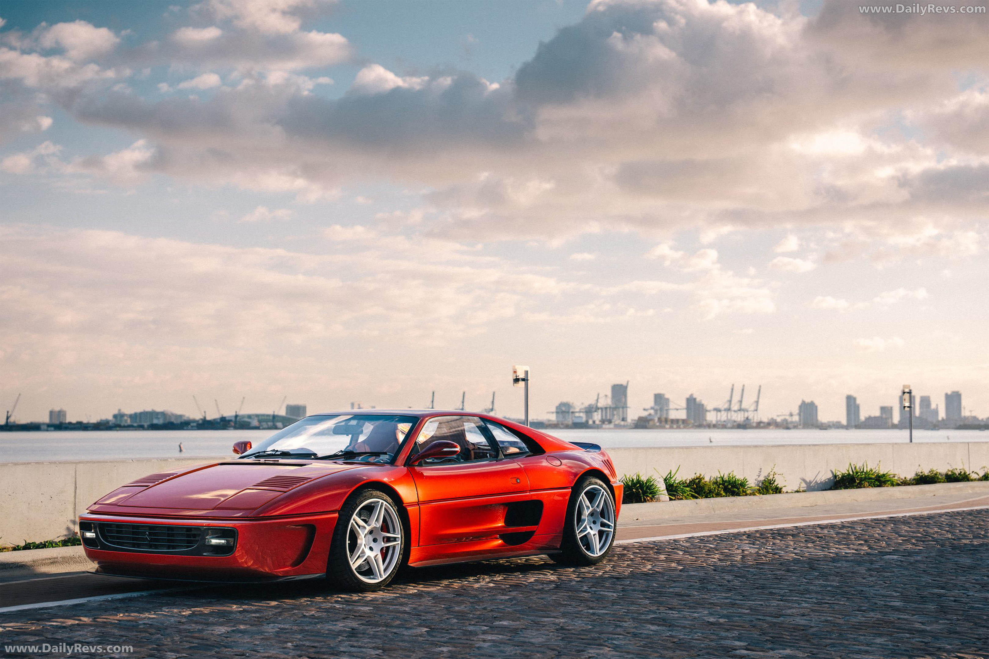 2024 Evoluto 355 Front View