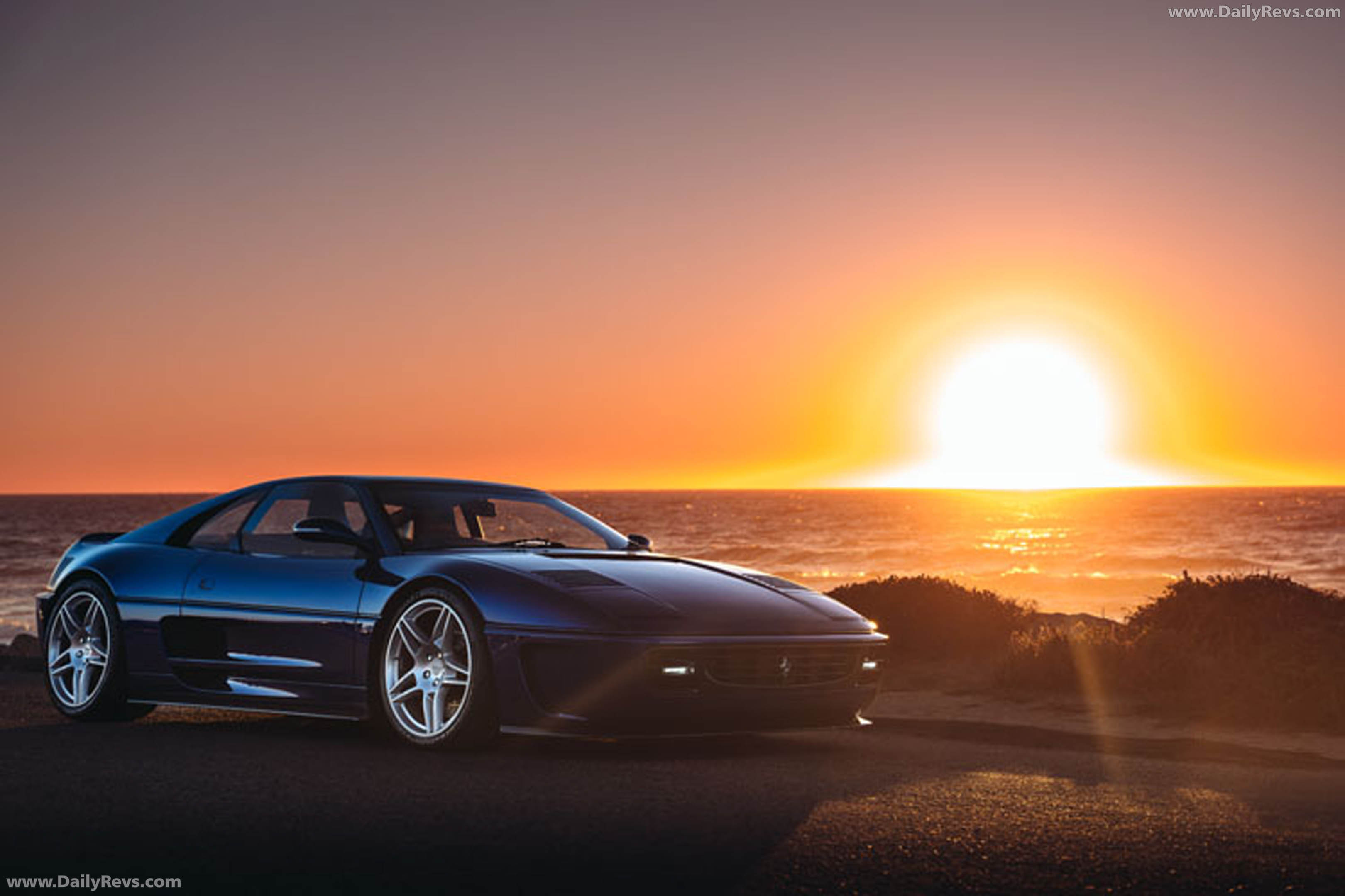 2024 Evoluto 355 Front View