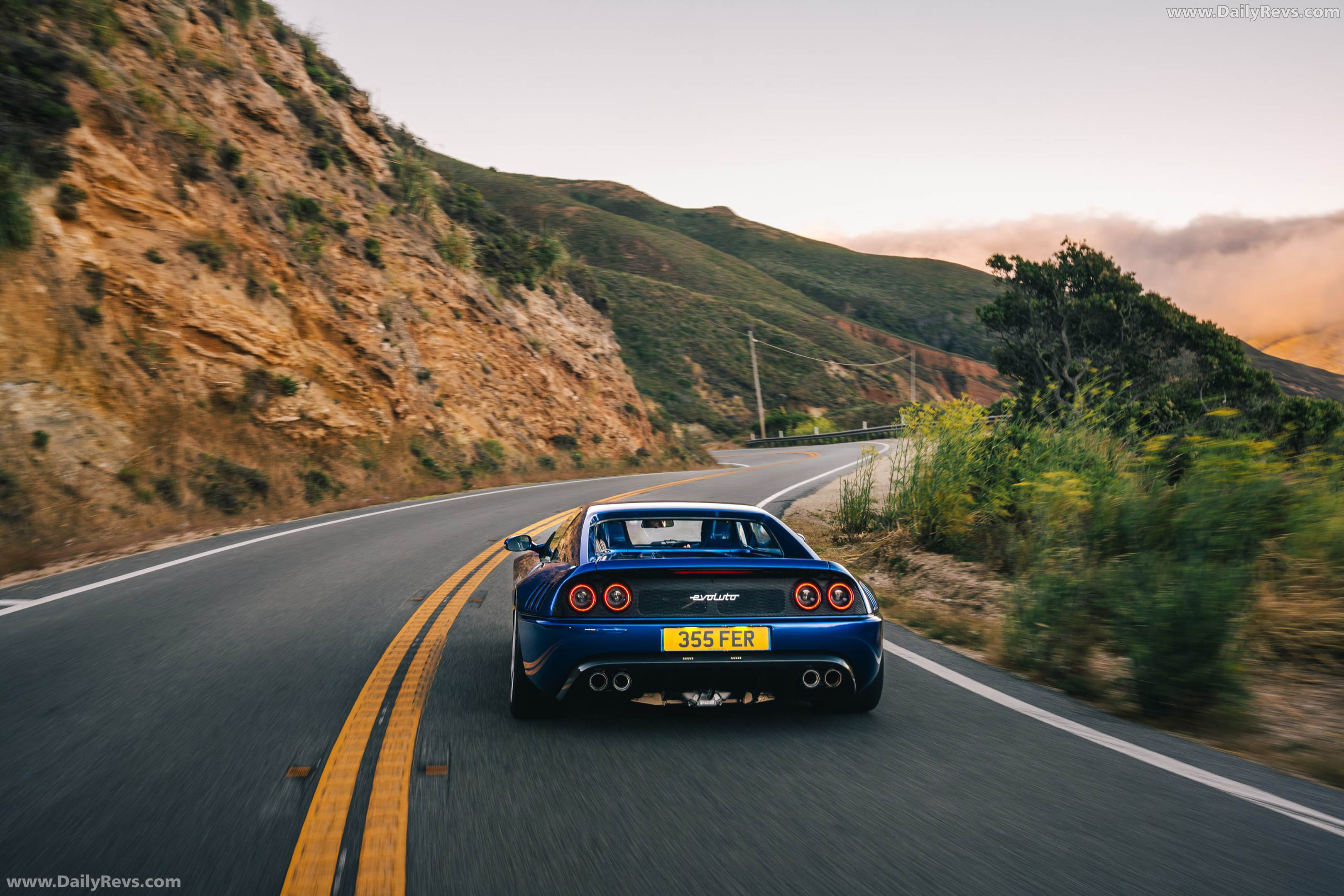 2024 Evoluto 355 Rear View