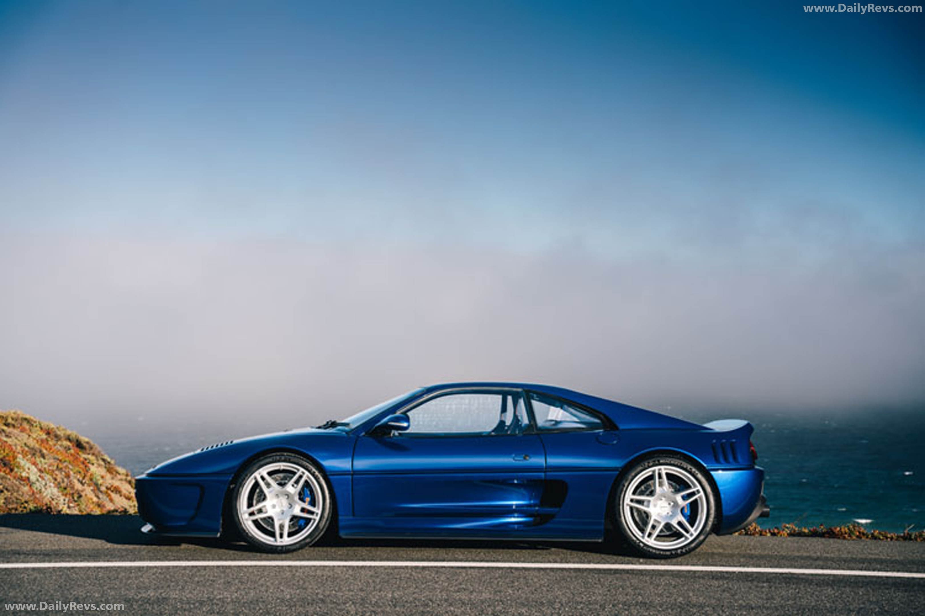 2024 Evoluto 355 Side View
