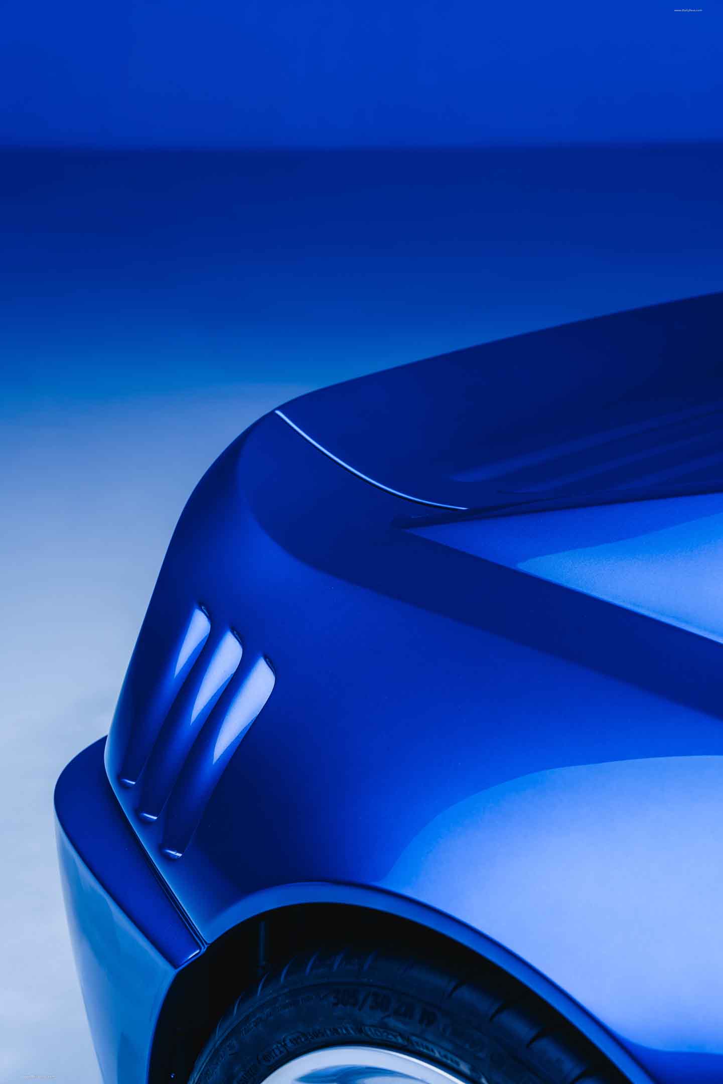 2024 Evoluto 355 Exterior