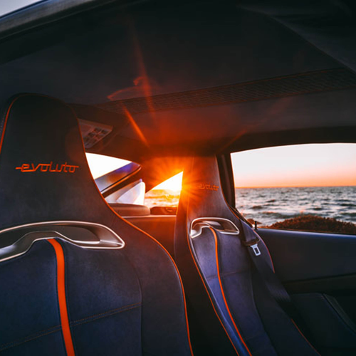 2024 Evoluto 355 Interior