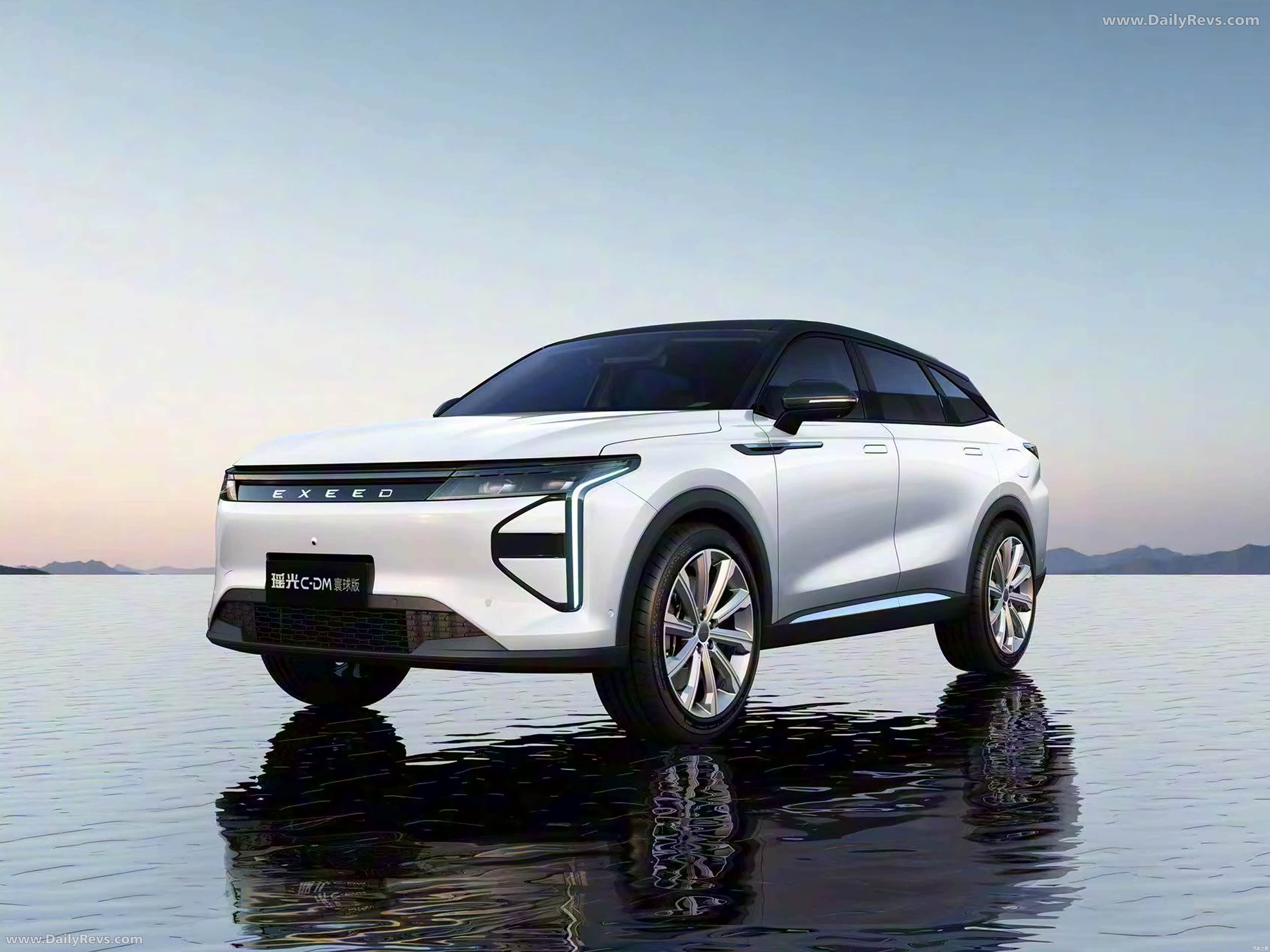 2025 Exeed Yaoguang C-DM Front View