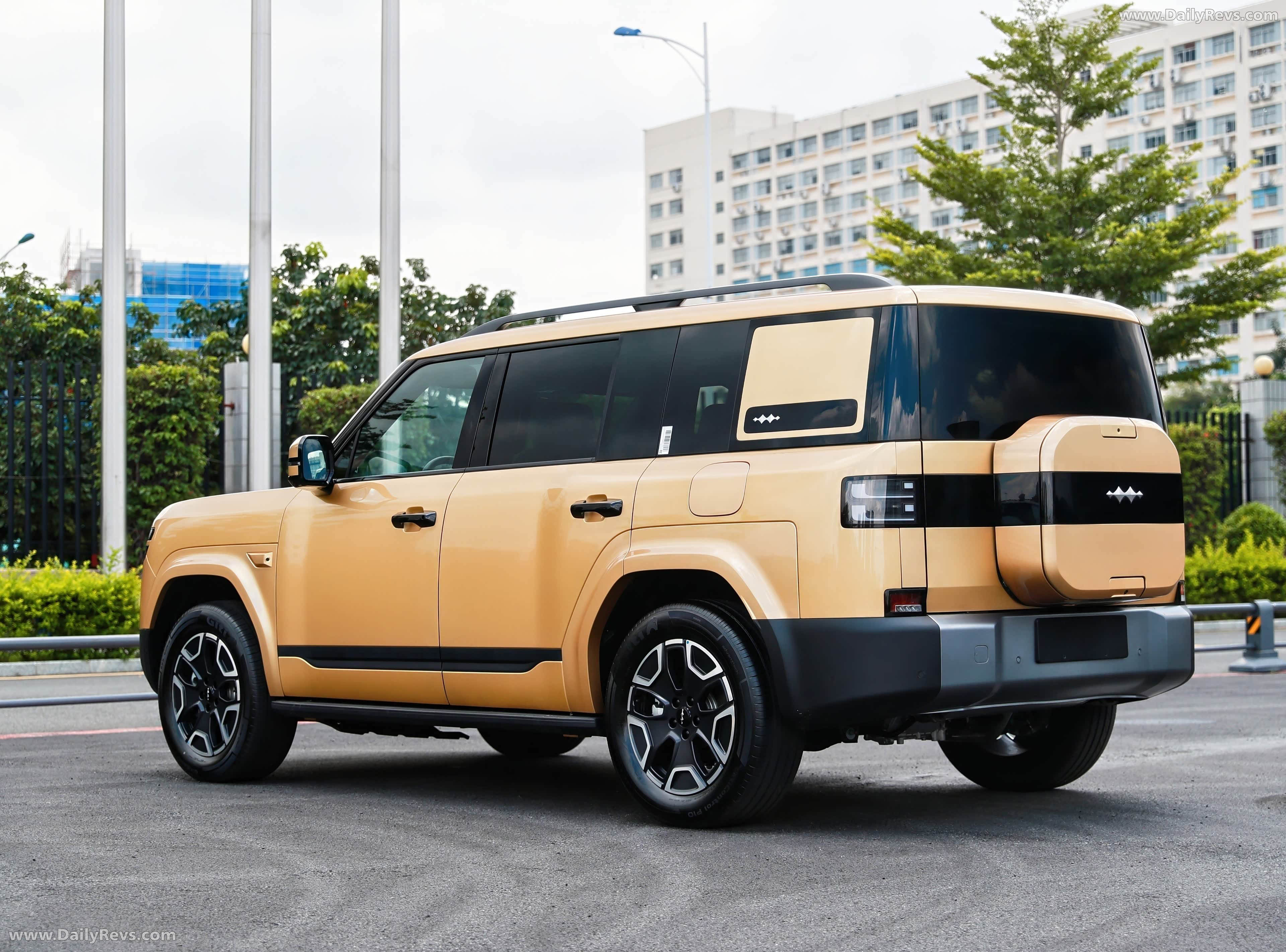 2025 Fang Cheng Bao Leopard 7 Rear View