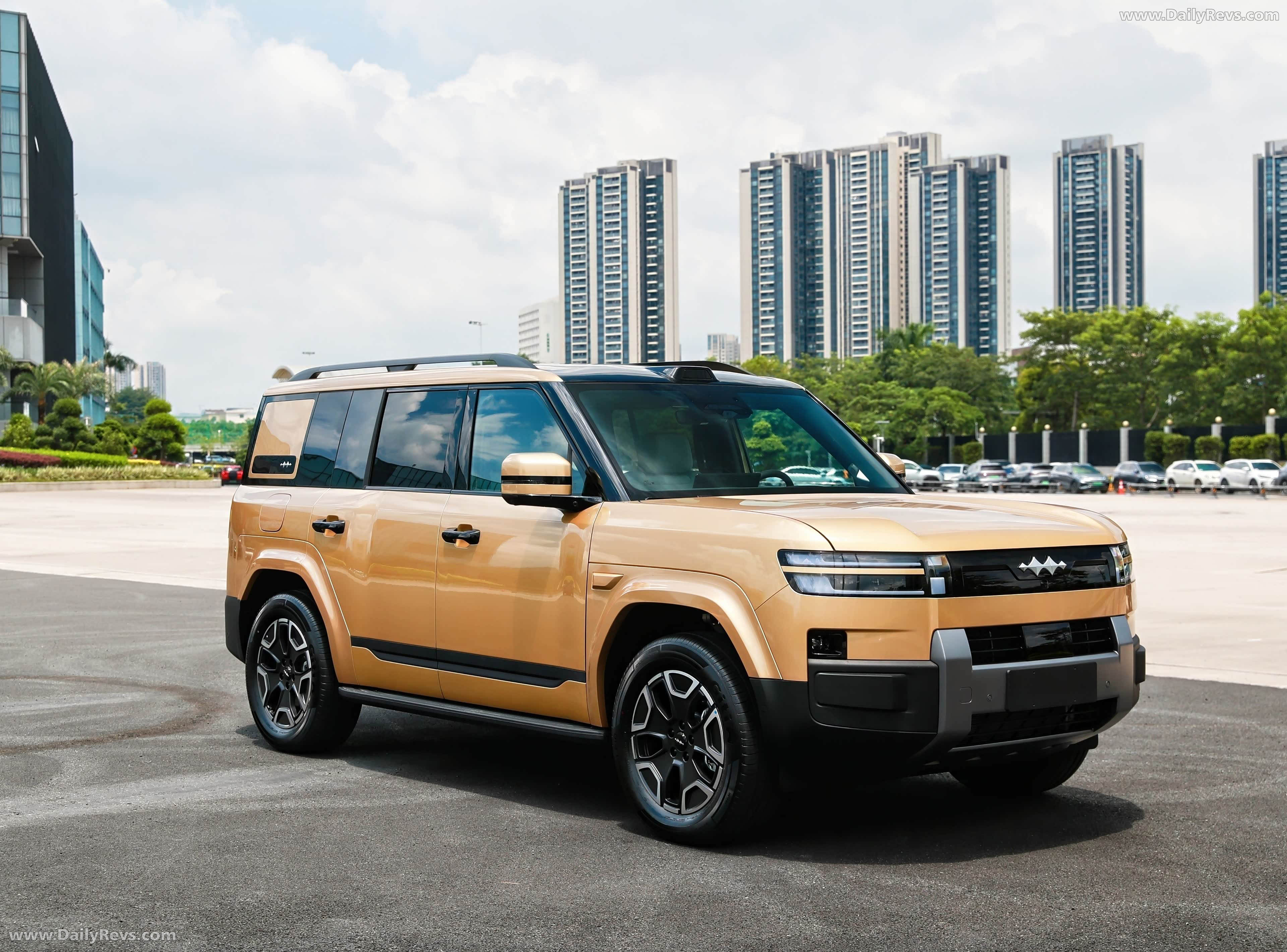 2025 Fang Cheng Bao Leopard 7 Front View