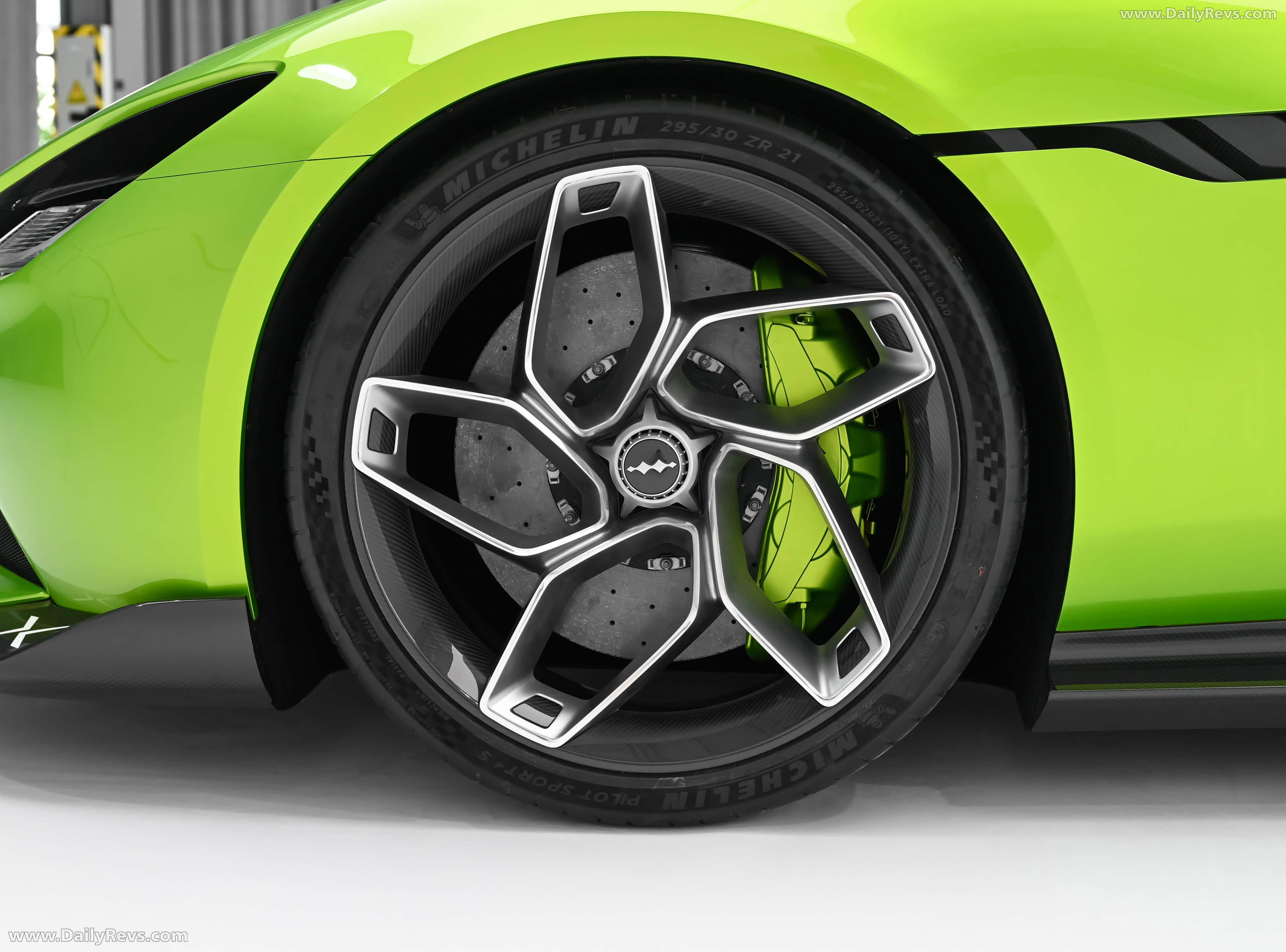 2026 Fang Cheng Bao Formula X Exterior