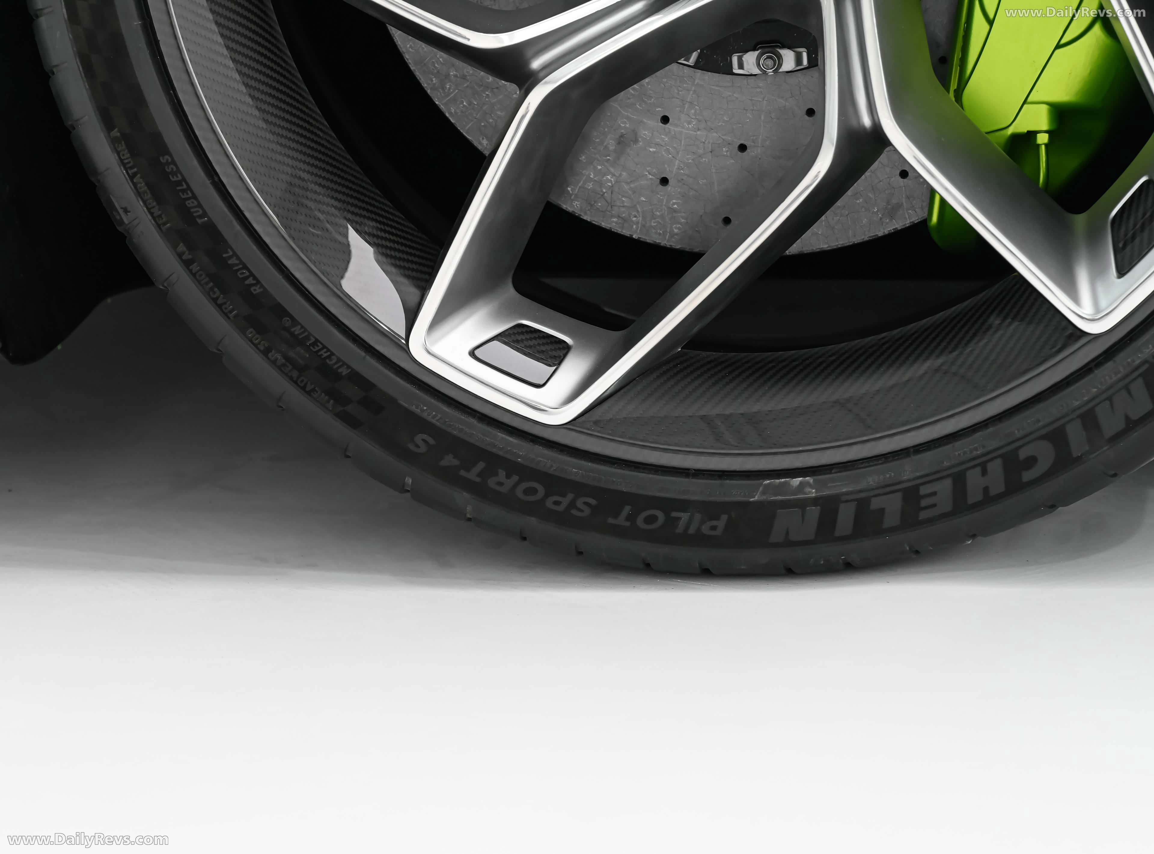 2026 Fang Cheng Bao Formula X Exterior