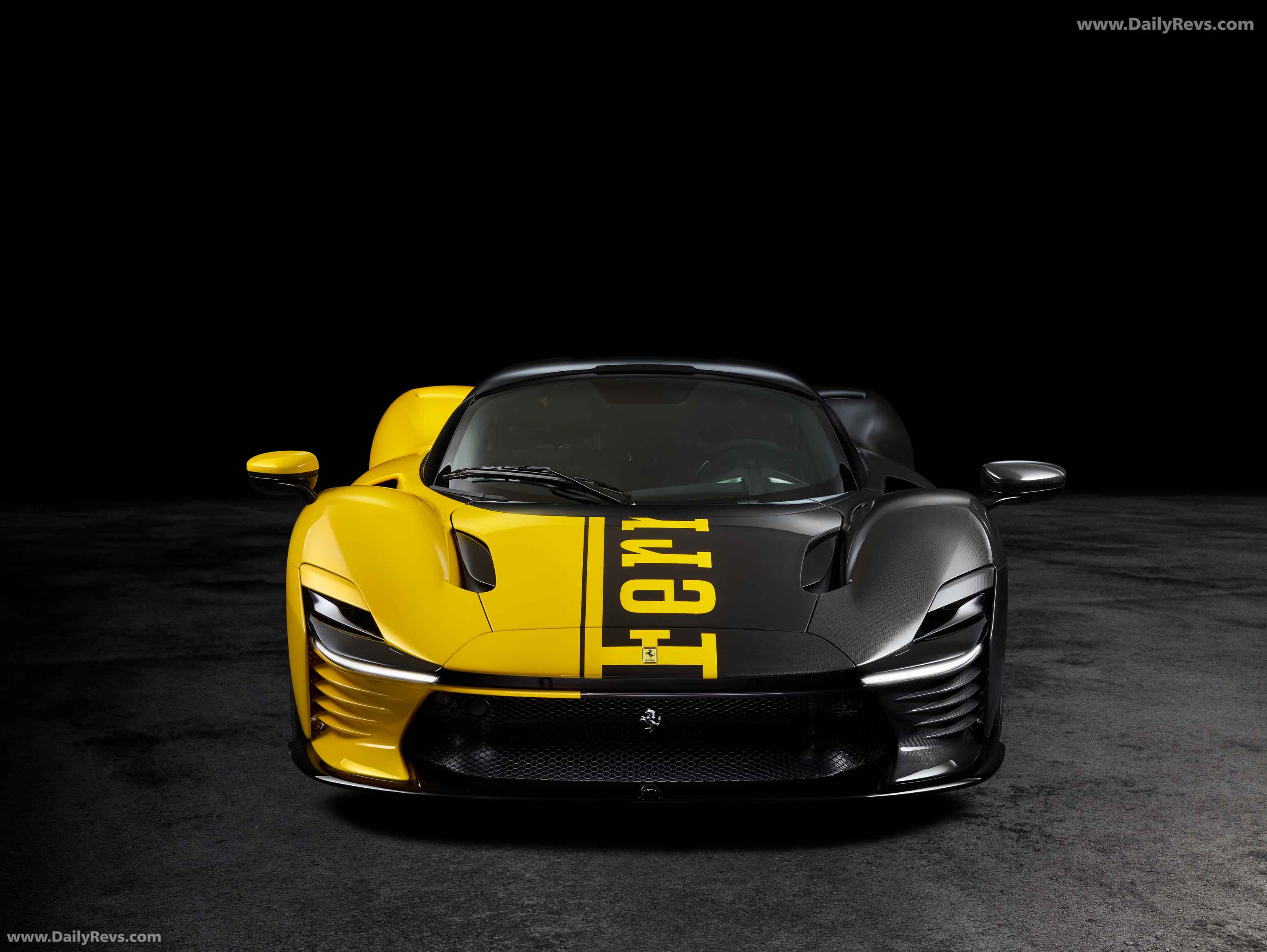 2026 Ferrari Daytona SP3 Tailor Made Front View
