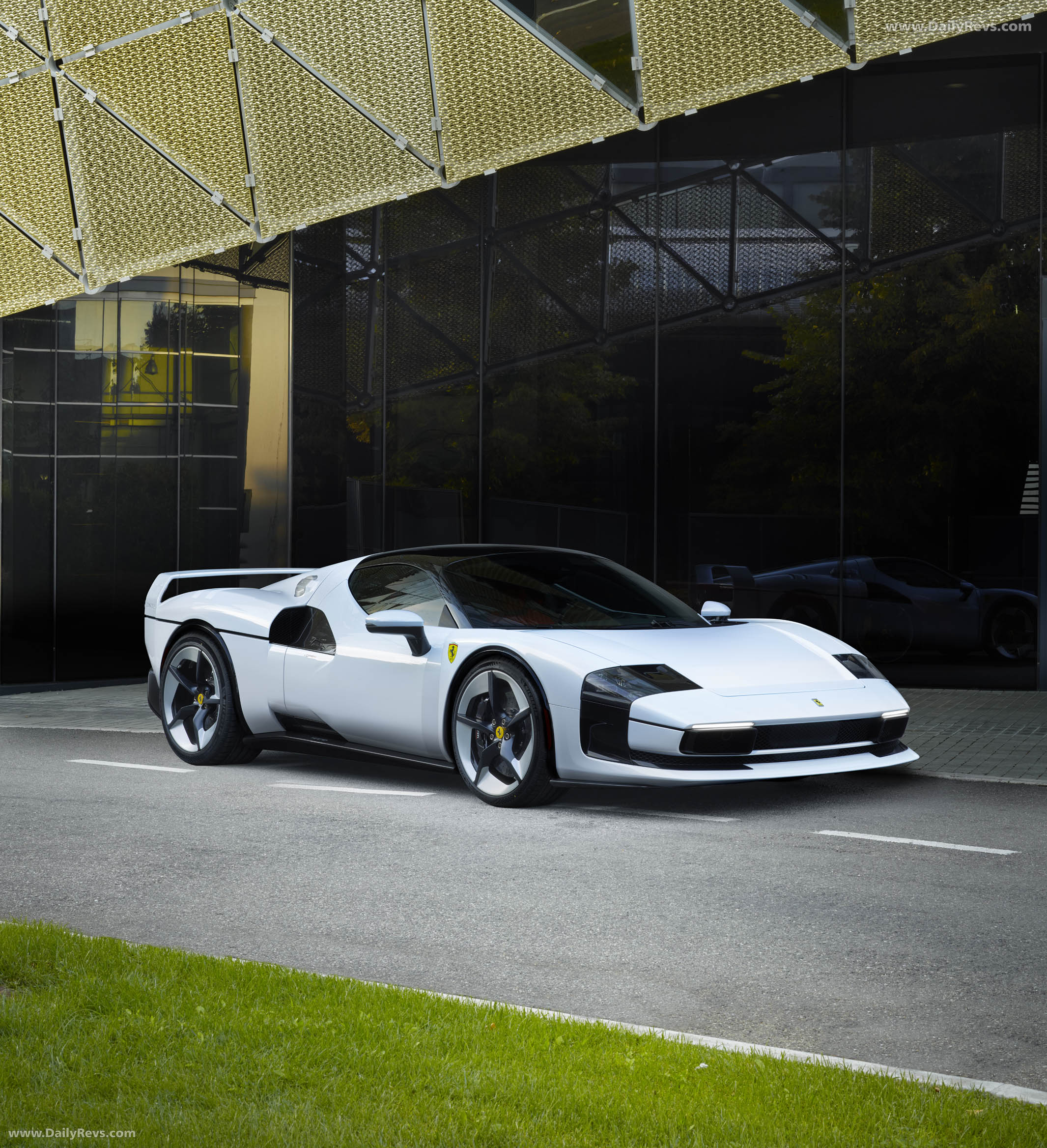 2026 Ferrari SC40 Front View