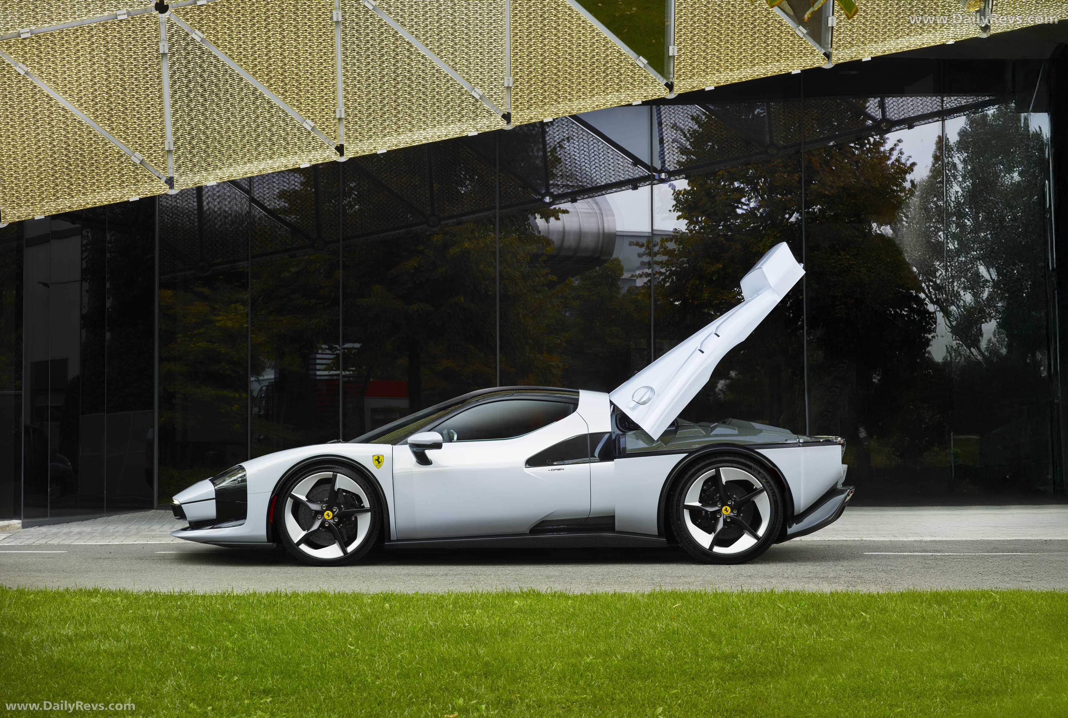 2026 Ferrari SC40 Side View