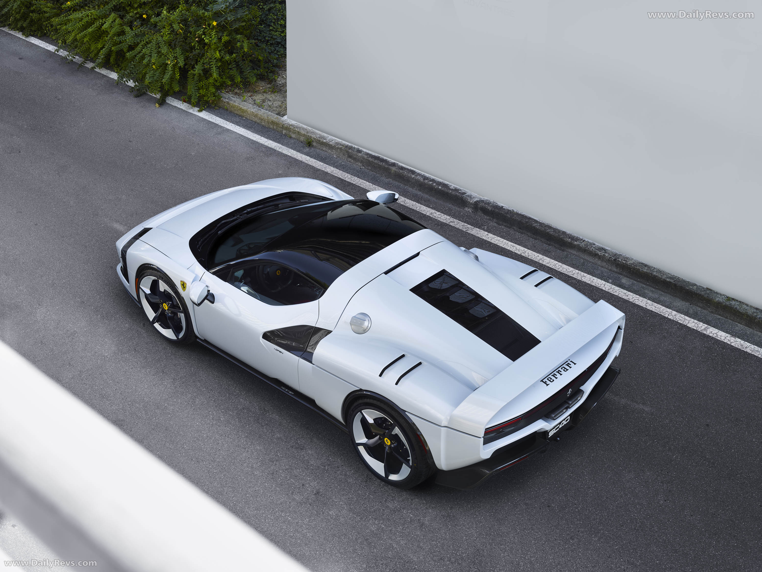 2026 Ferrari SC40 Top View