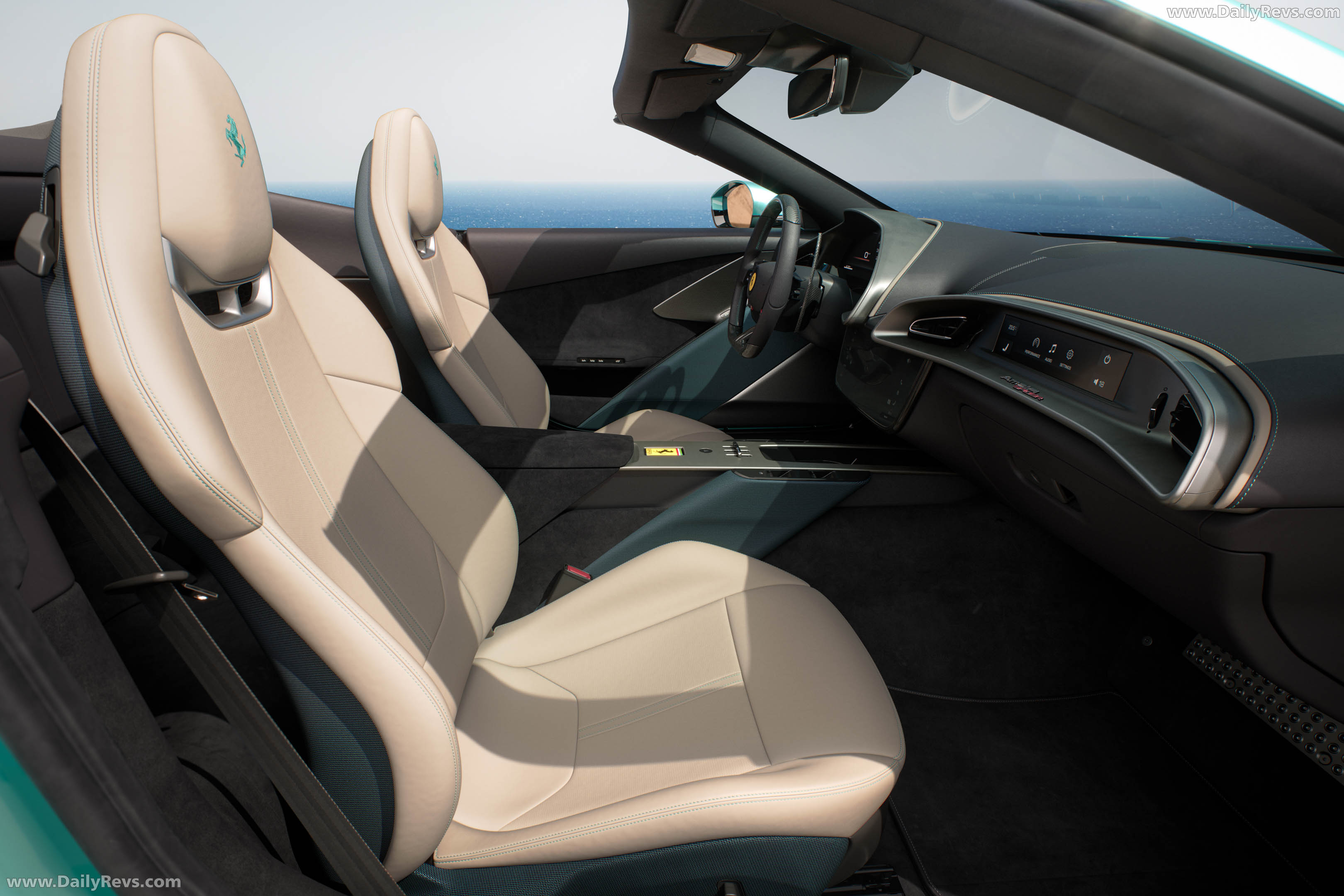 2027 Ferrari Amalfi Spider Verde Costiera Interior