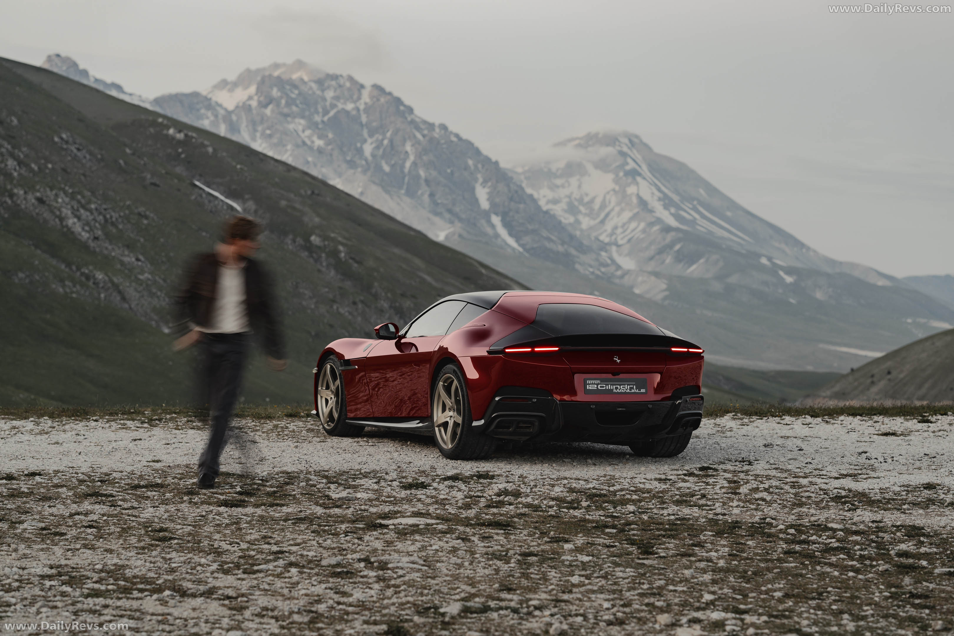 2027 Ferrari 12Cilindri Manuale Rear View
