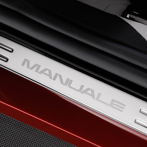 2027 Ferrari 12Cilindri Manuale Interior
