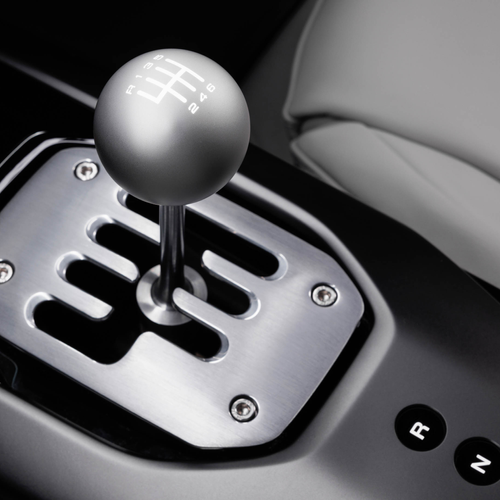 2027 Ferrari 12Cilindri Manuale Interior