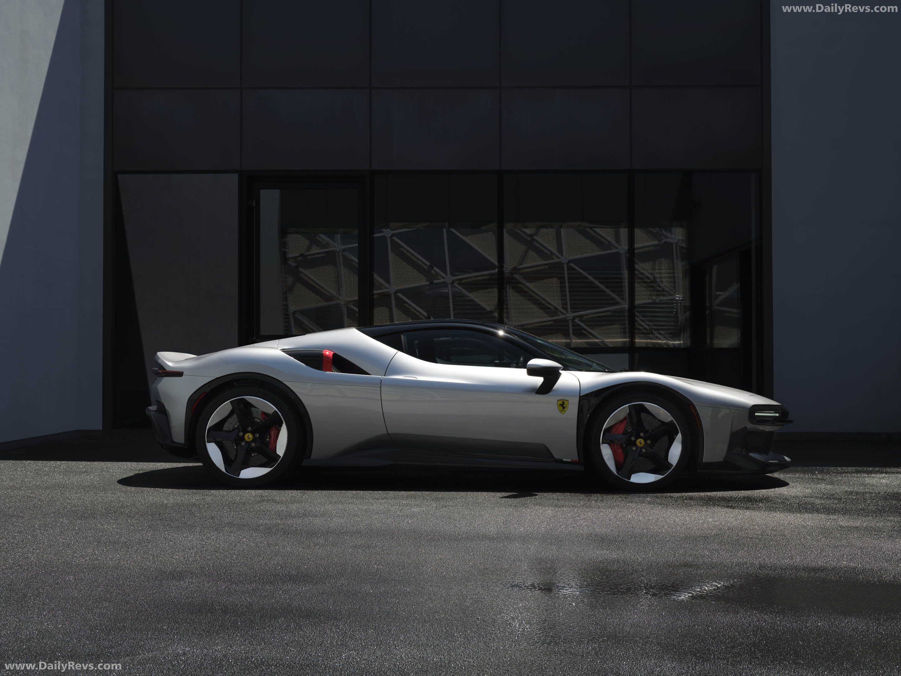 2027 Ferrari CZ26 Side View